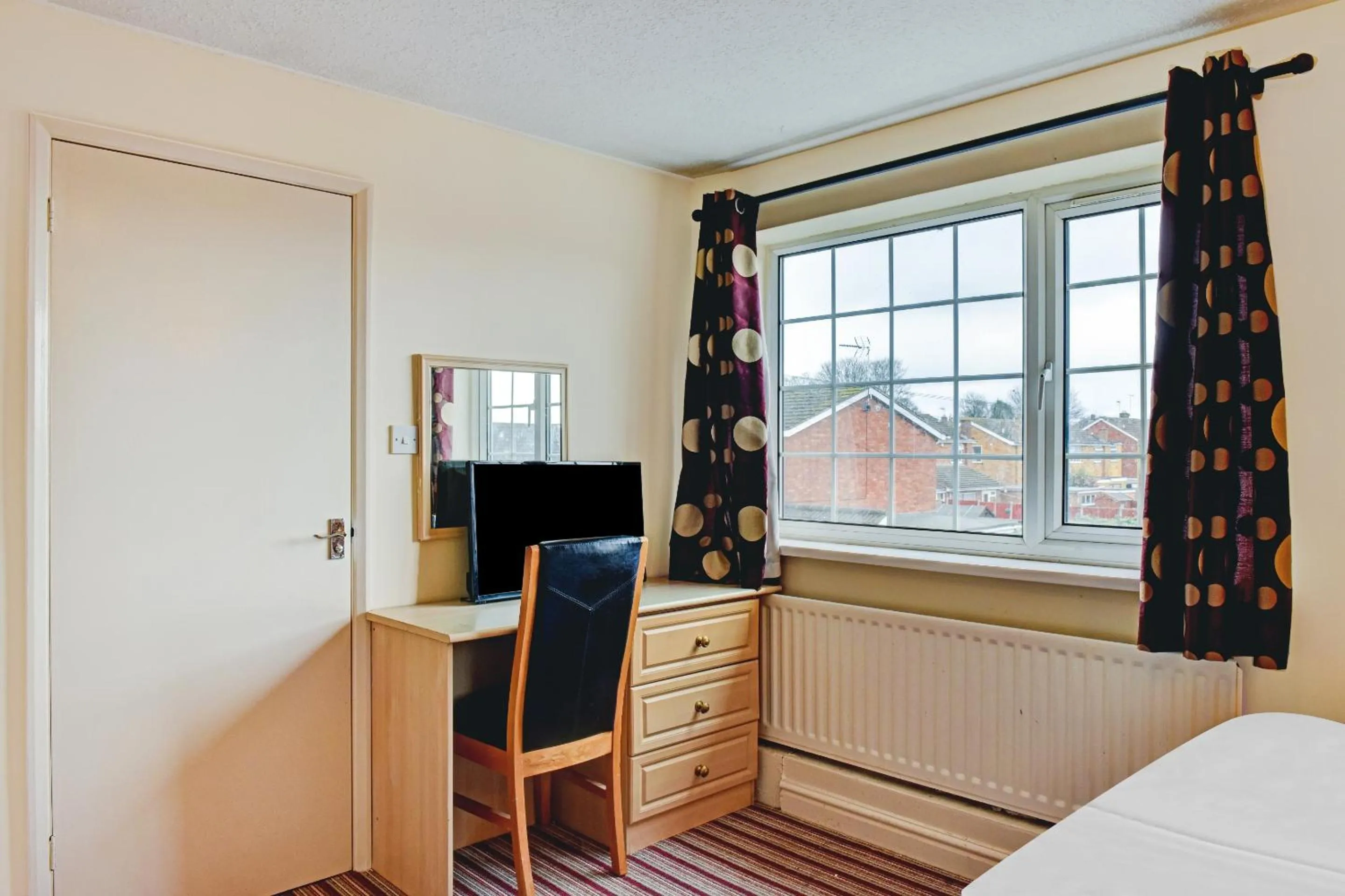 Bedroom in Shilton Inn By OYO Leicester