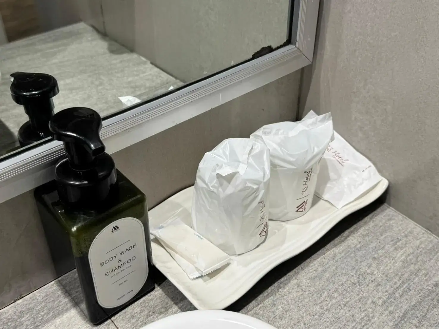 Property building in Mittapan Hotel Property building in Mittapan Hotel