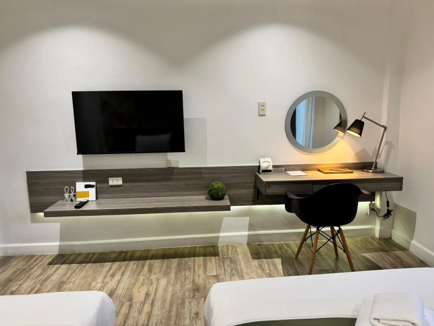 Photo of the whole room in Mittapan Hotel