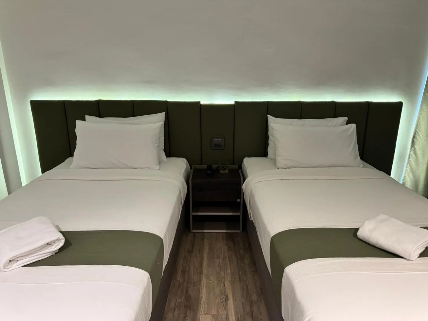 Photo of the whole room, Bed in Mittapan Hotel