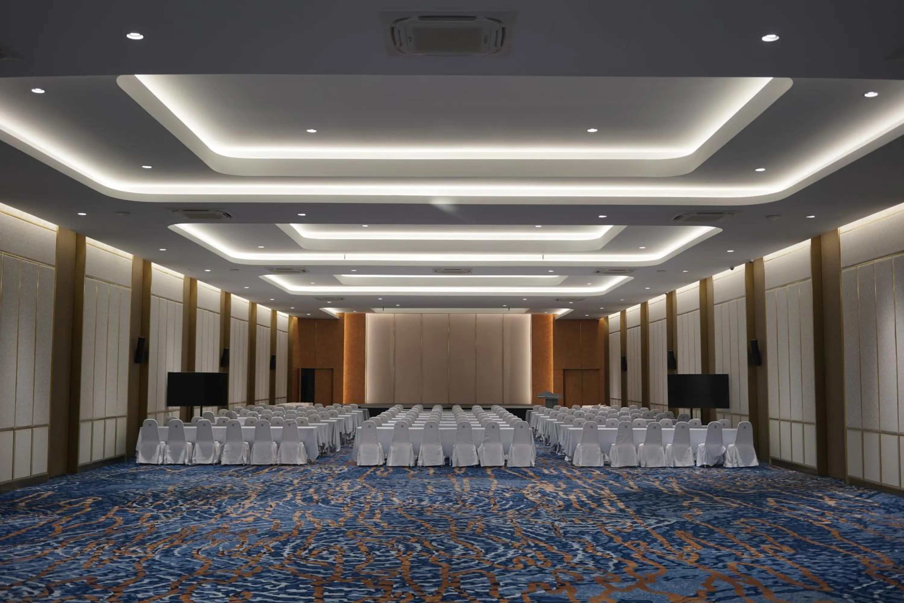 Meeting/conference room in Mittapan Hotel
