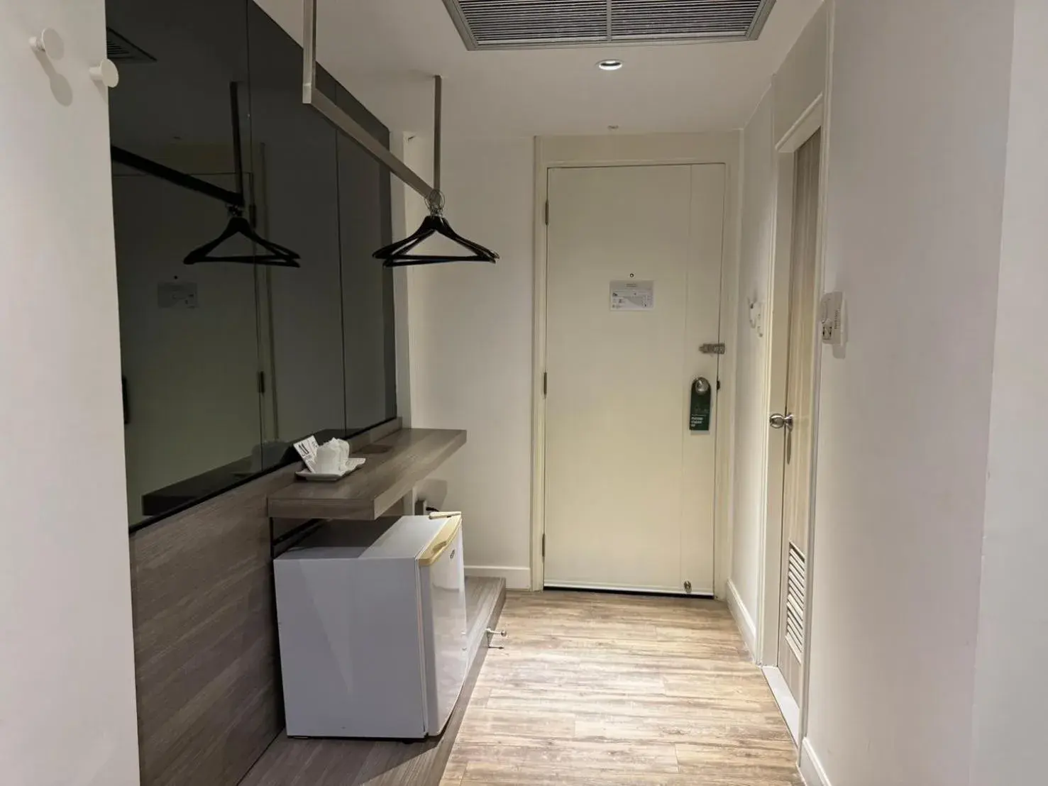 Property building in Mittapan Hotel Property building in Mittapan Hotel