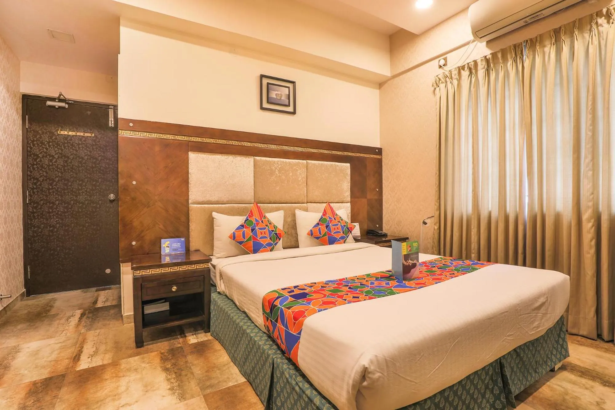 View (from property/room), Bed in FabHotel Frazer Suites - Nr Bangalore Cantt Railway Station