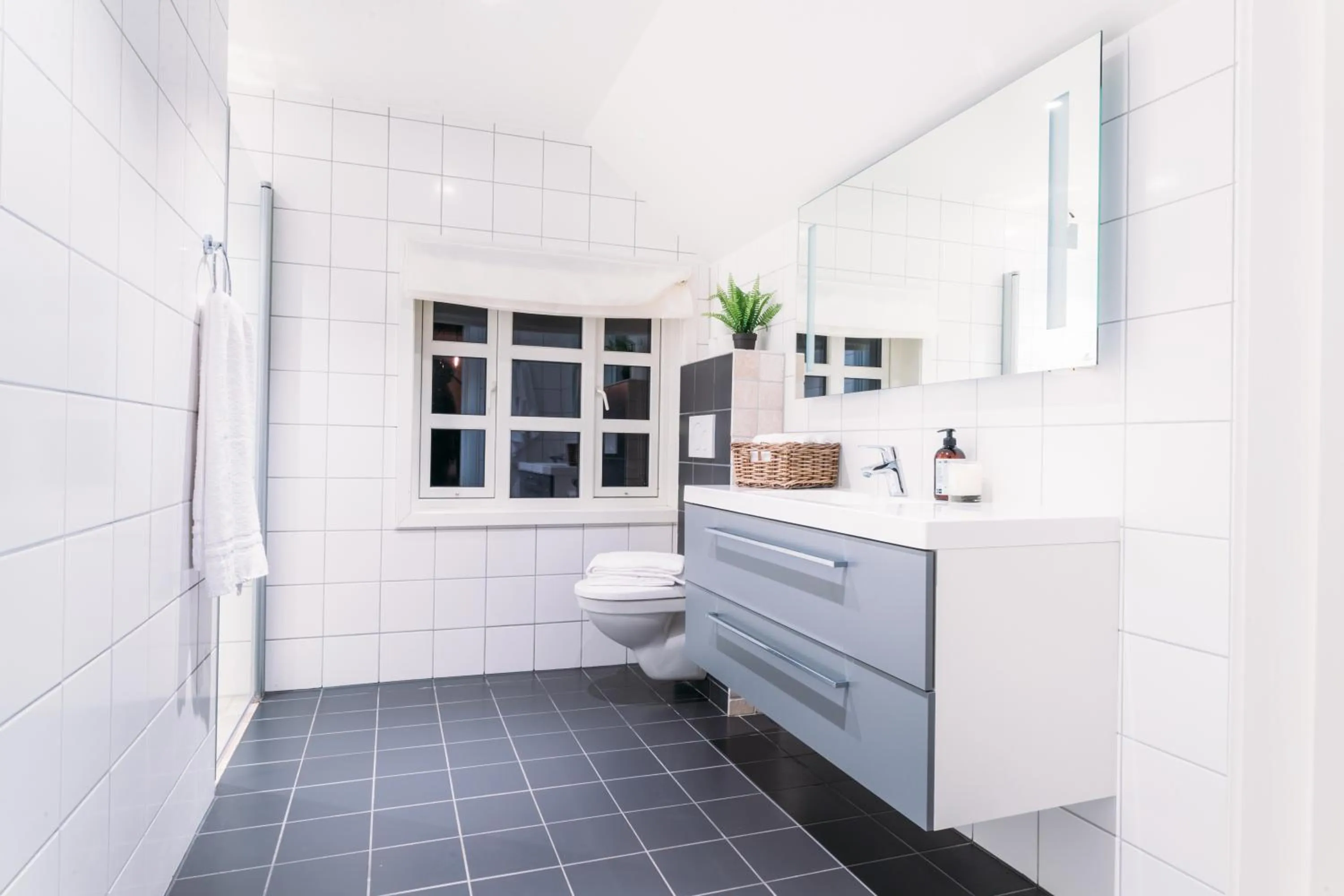 Bathroom in Lofoten Apartments