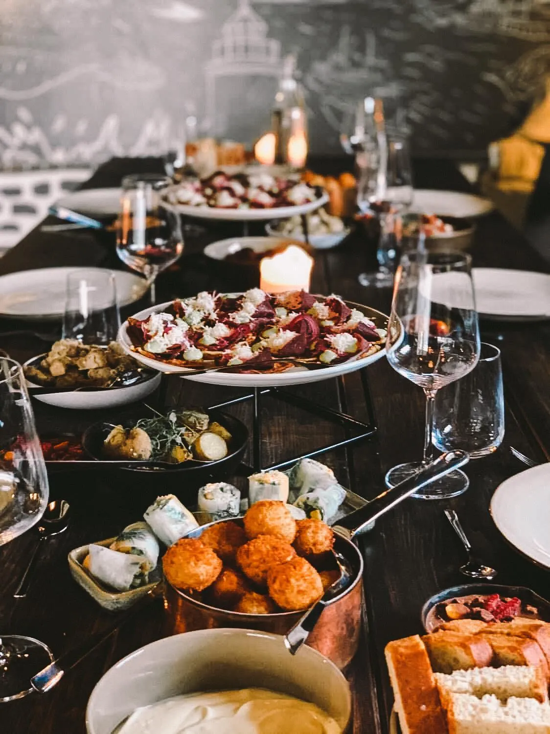 Restaurant/places to eat in Lofoten Apartments