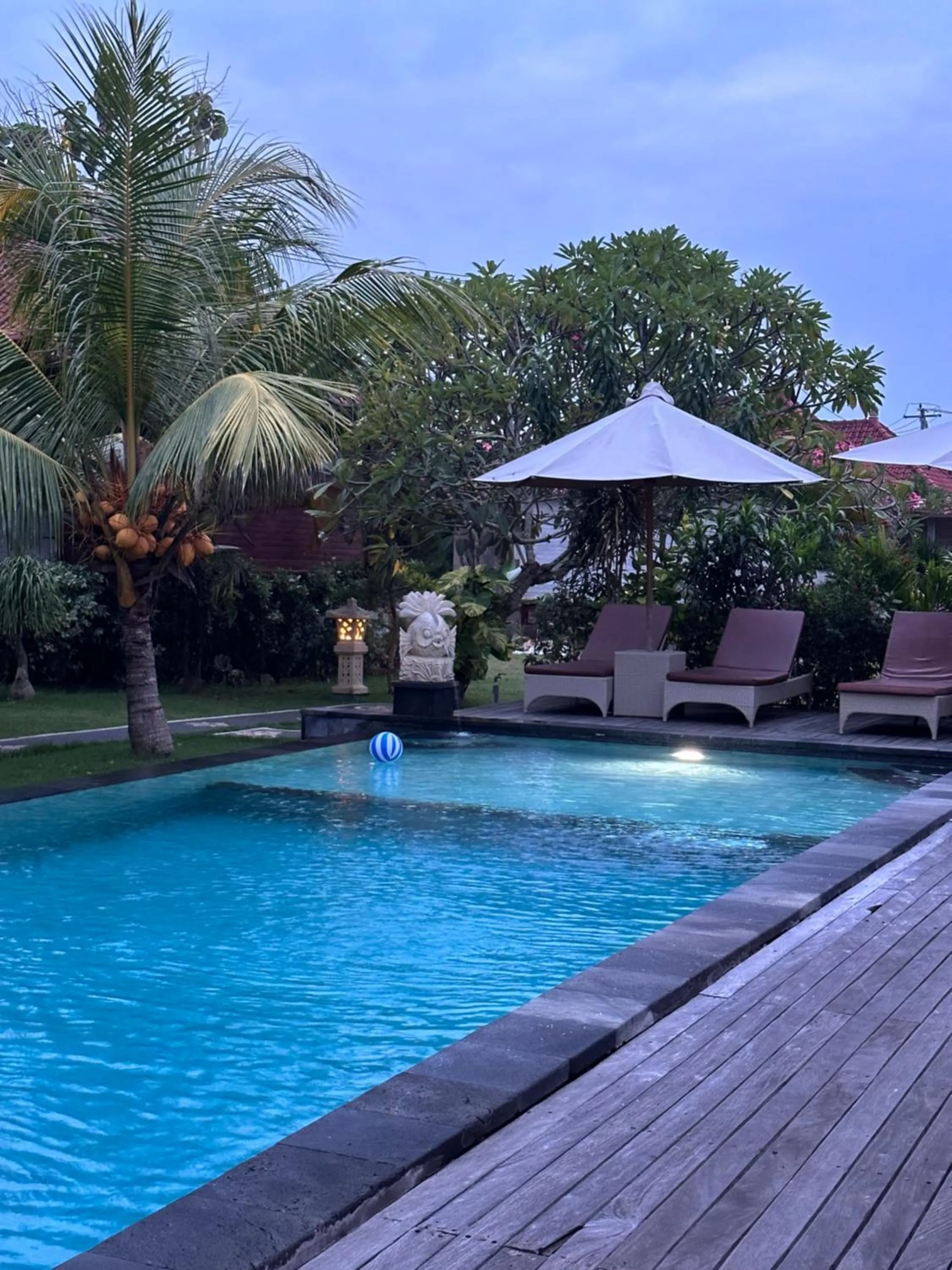  in The Niti Hut's Lembongan