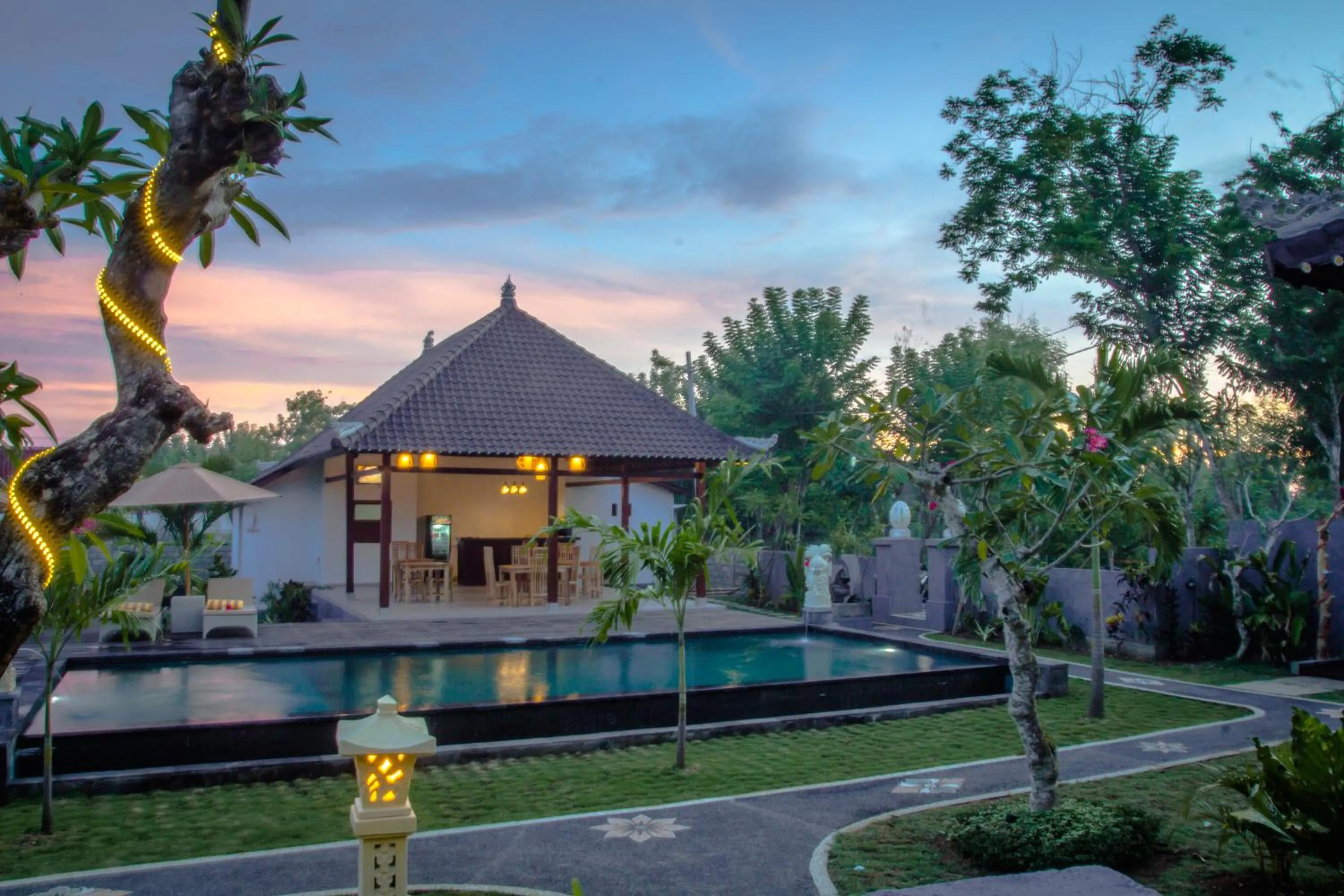 Restaurant/places to eat in The Niti Hut's Lembongan