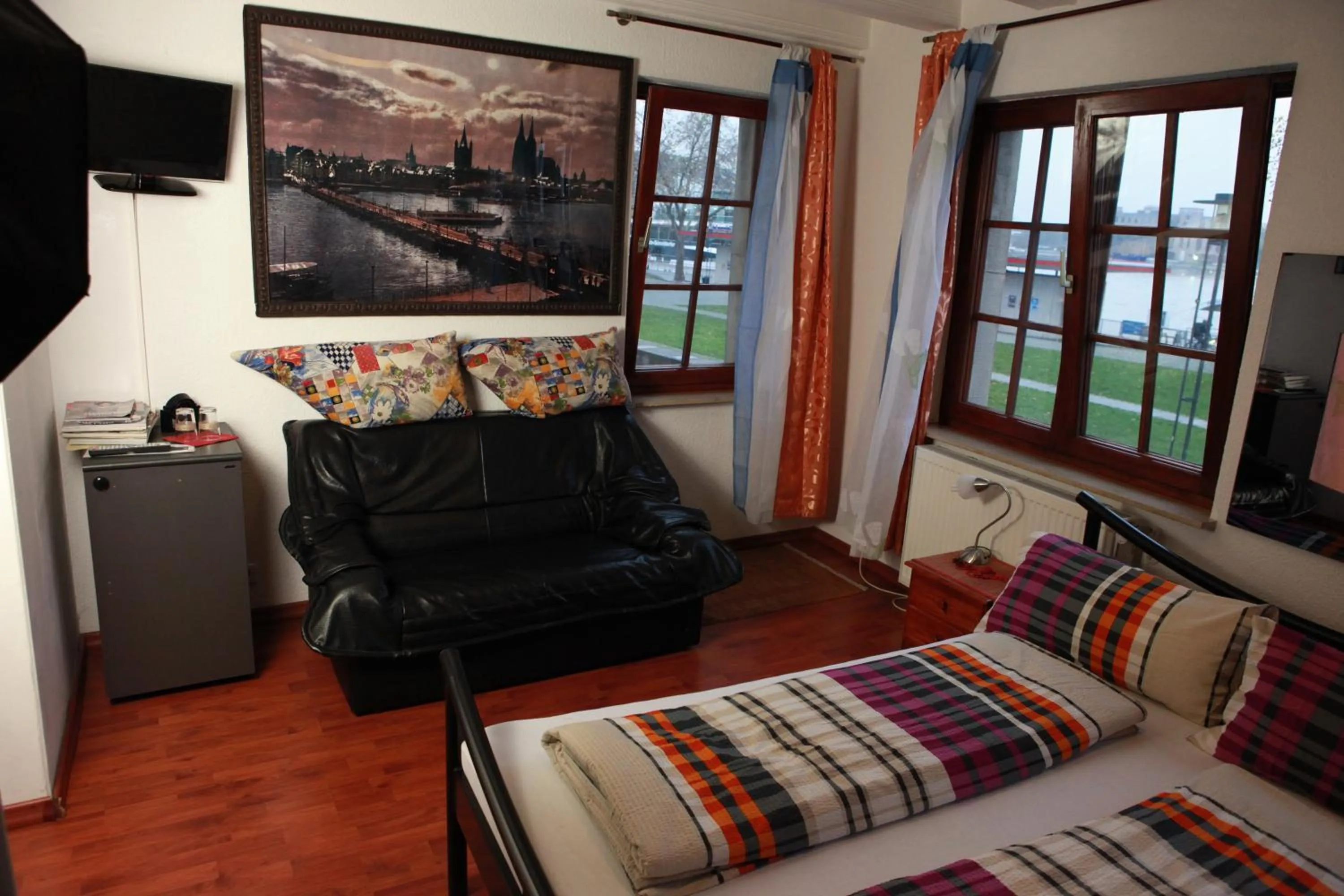 Photo of the whole room, Bed in Haus Enteresan