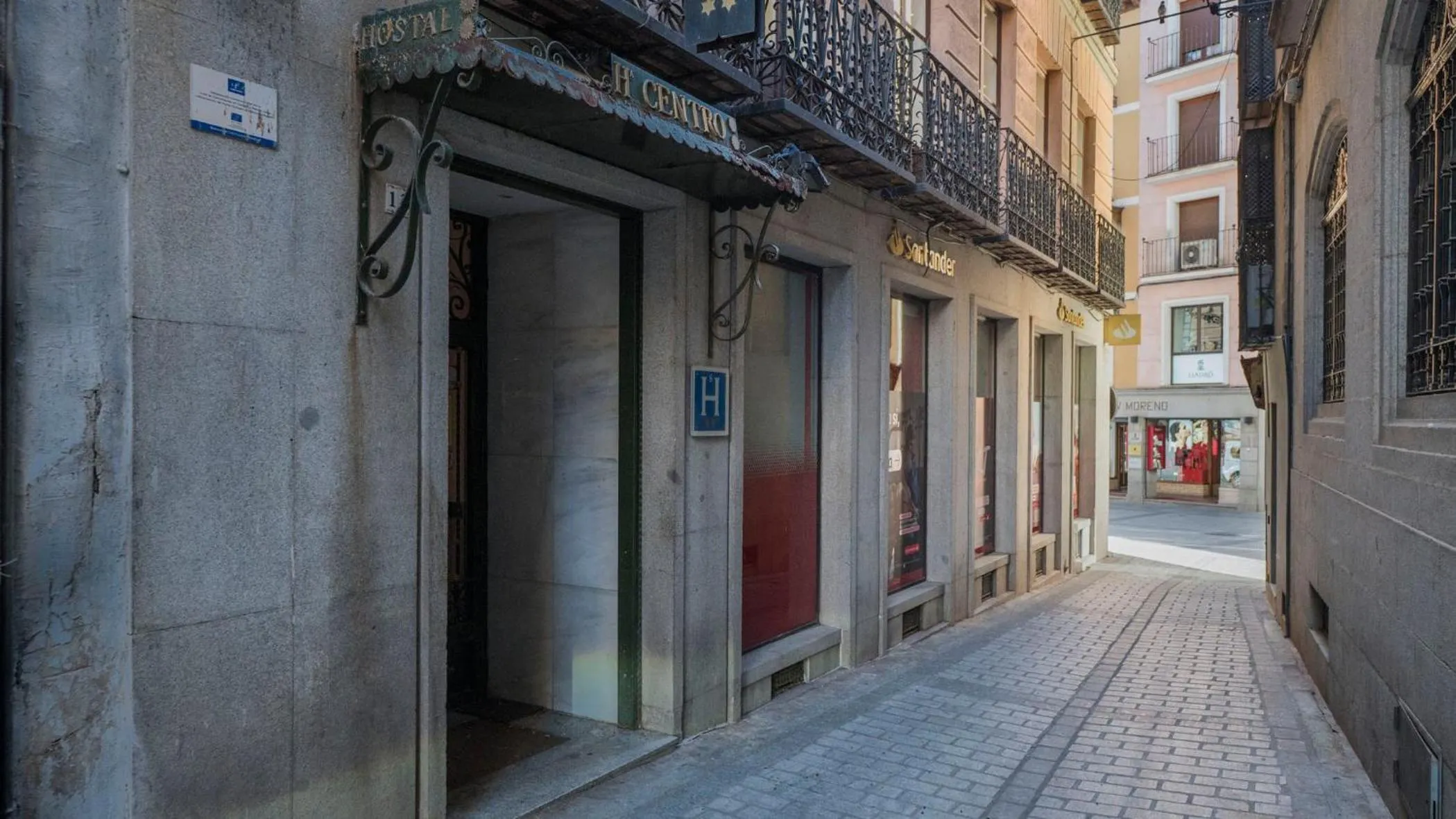 Property building in Hostal Centro