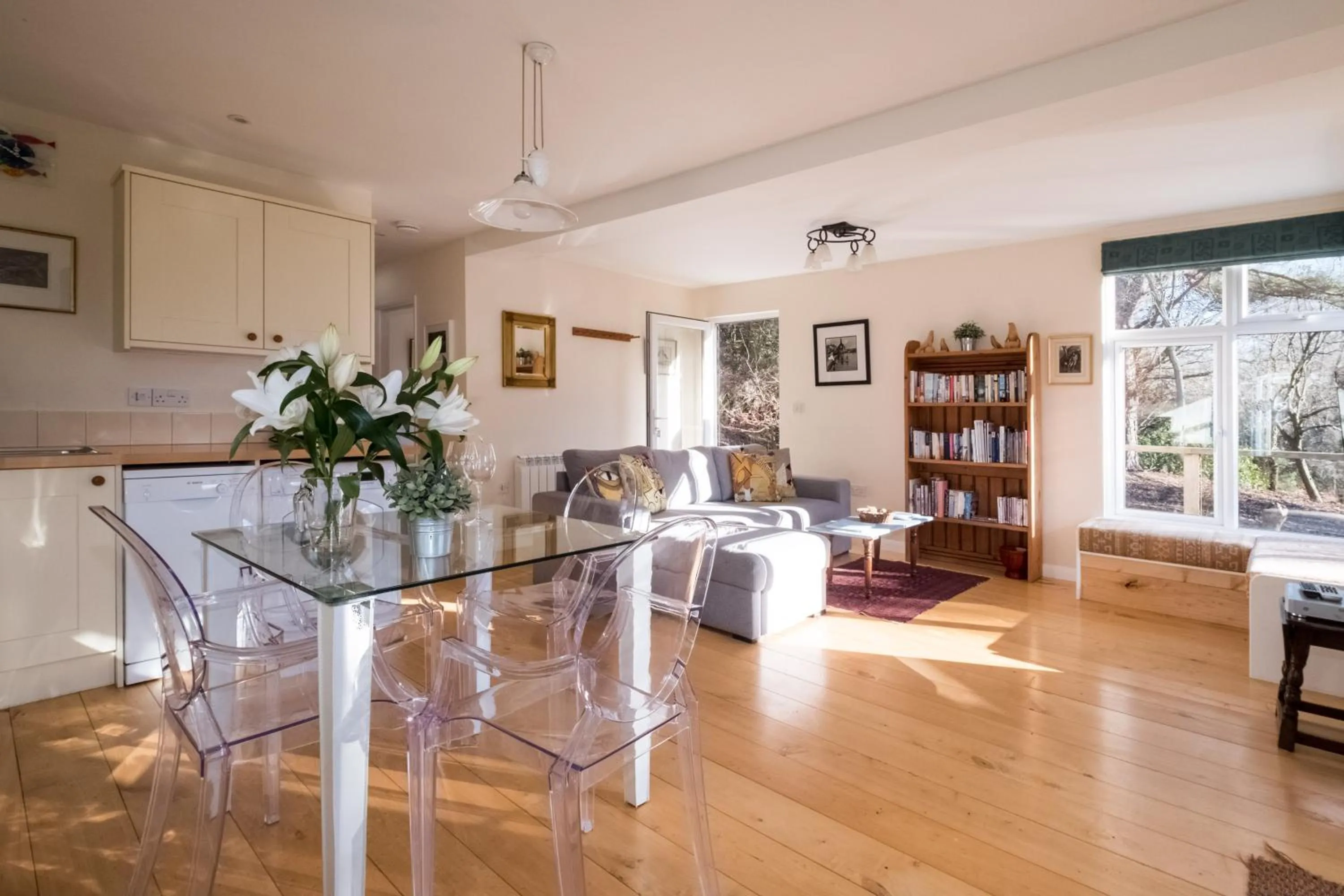 The Retreat, Unique property located in calming woodland surroundings, Close to Aldeburgh and Thorpeness