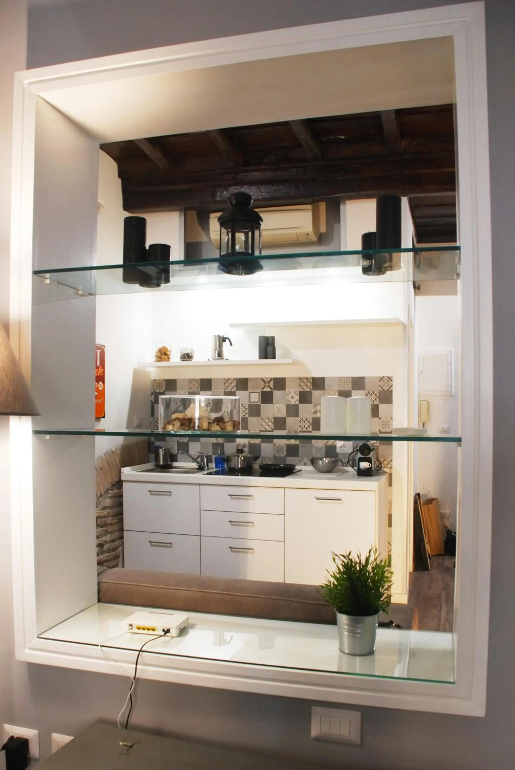 Communal kitchen in SuityRHome RioneMonti118