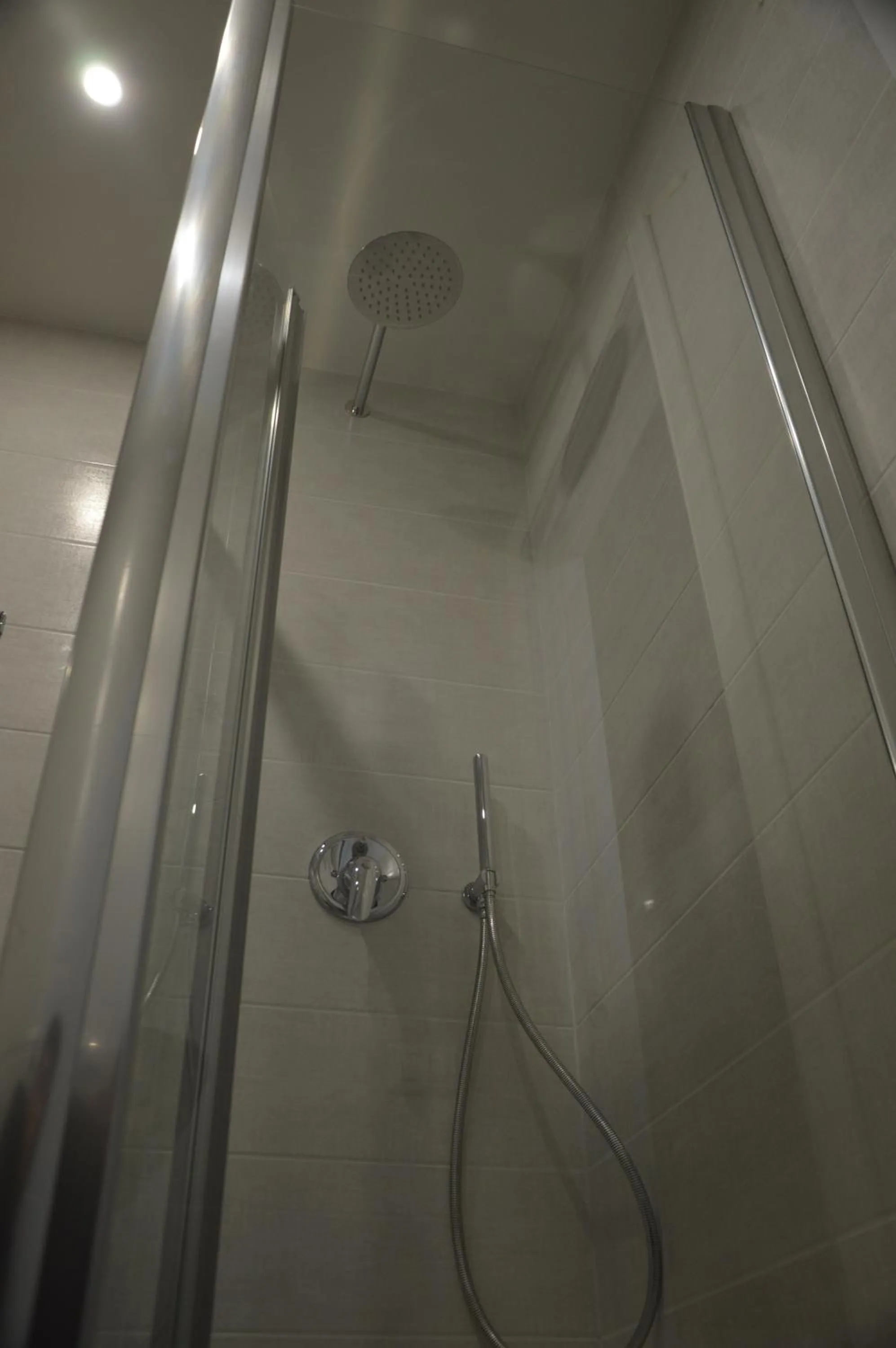 Shower in SuityRHome RioneMonti118