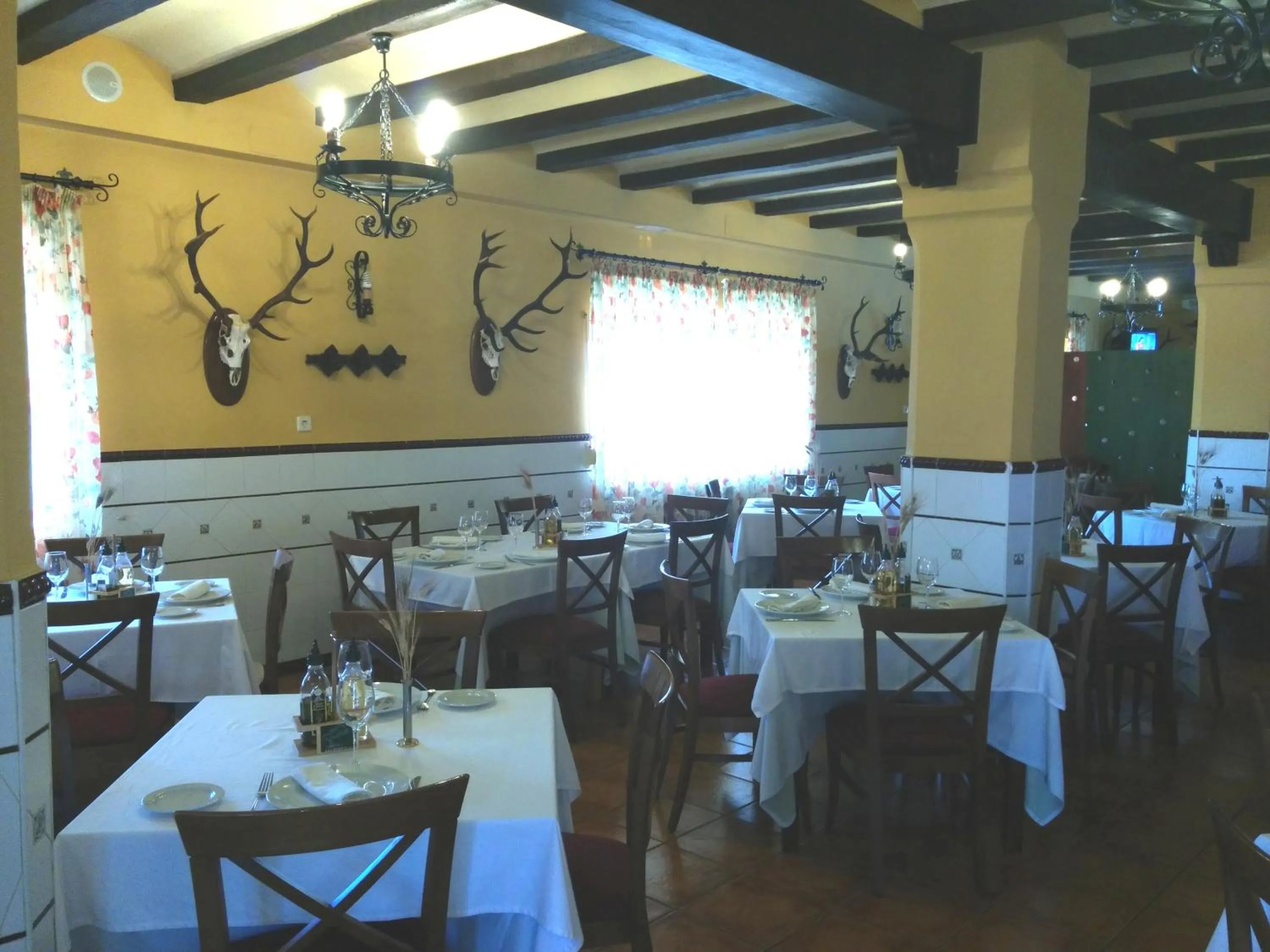 Restaurant/places to eat in Hotel Sierra de Andujar