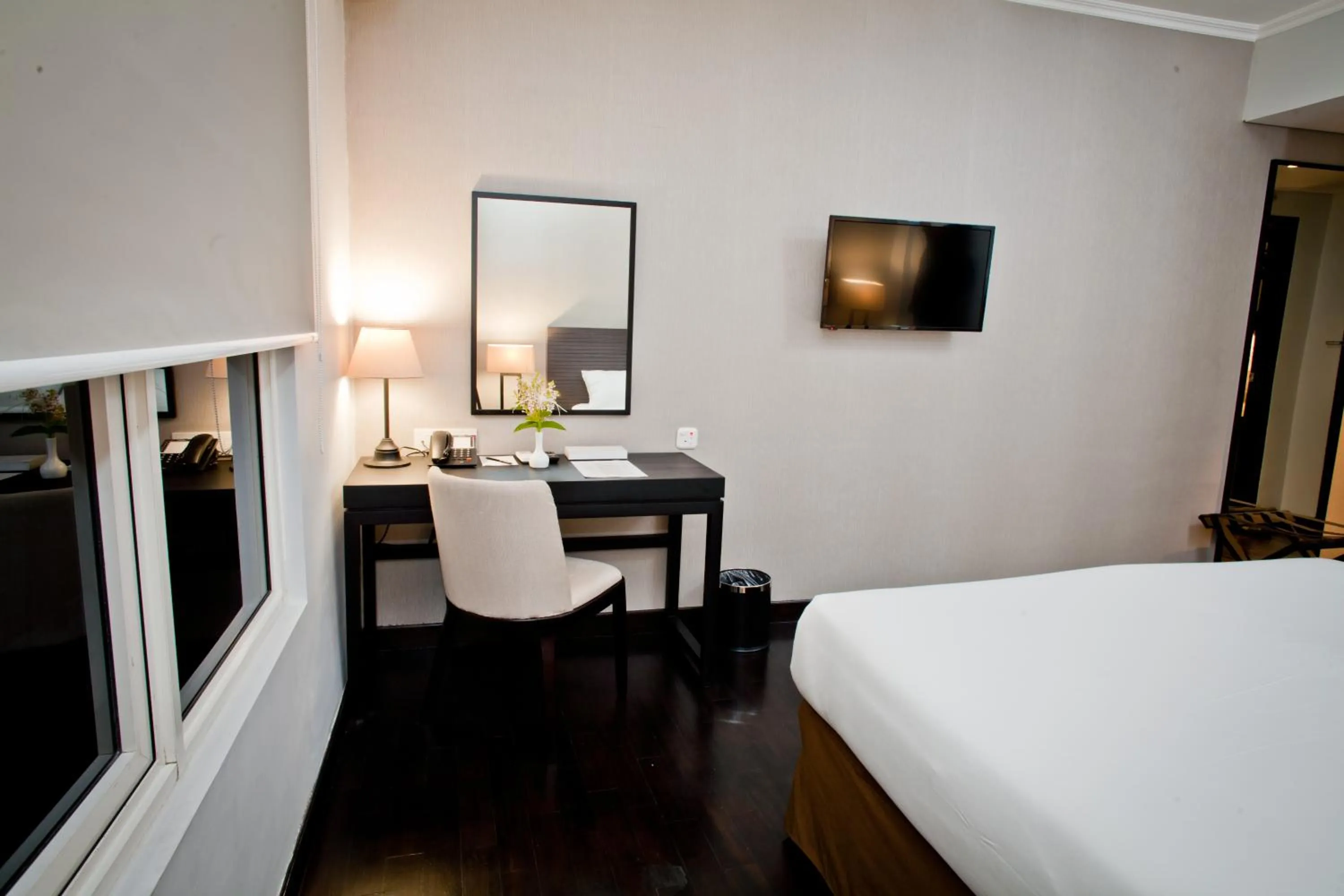 Bedroom, Bed in Samala Hotel Jakarta Cengkareng