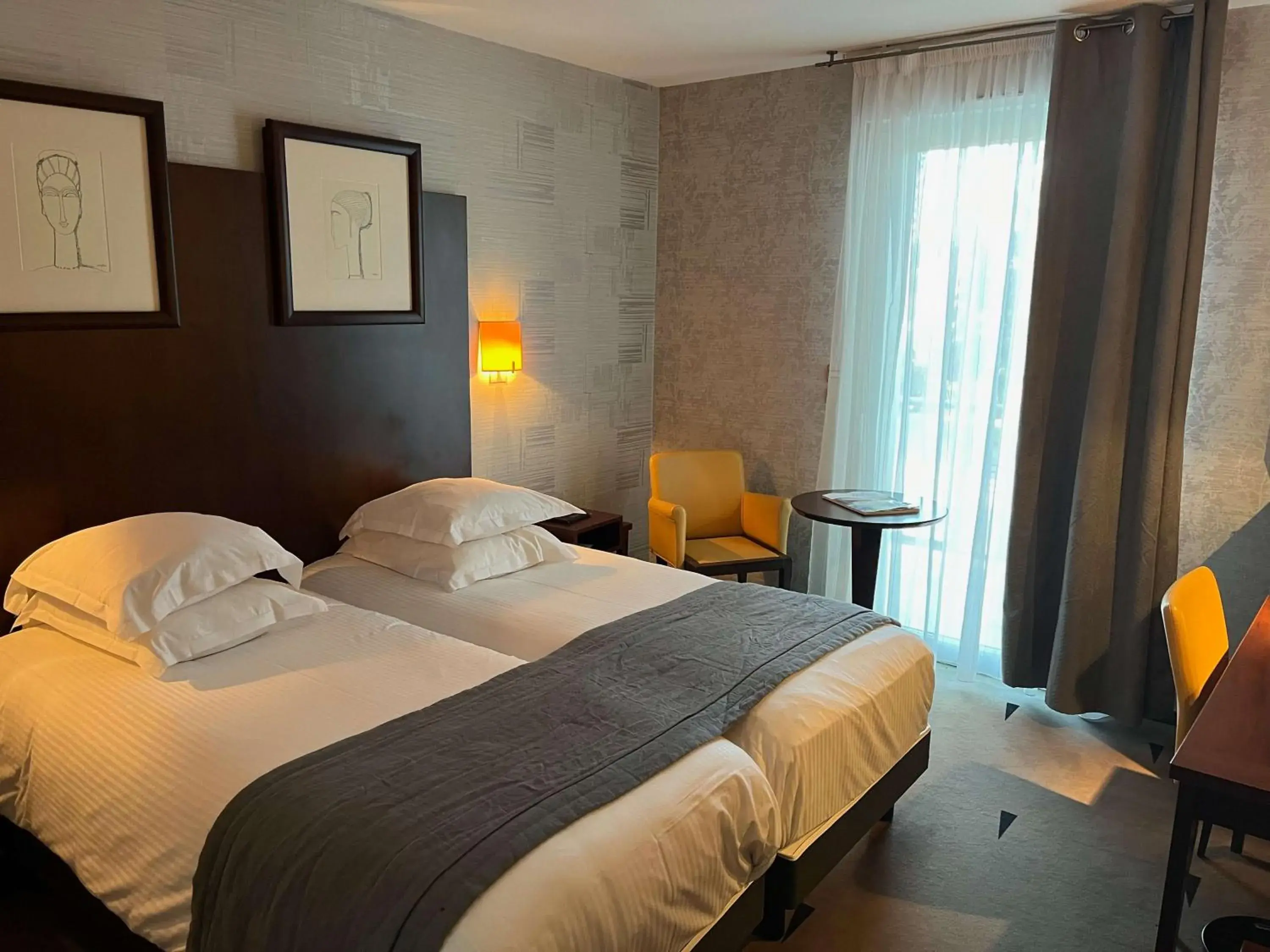 Classic Twin Room - Non-SMoking in Best Western Plus La Fayette Hotel et SPA Classic Twin Room - Non-SMoking in Best Western Plus La Fayette Hotel et SPA