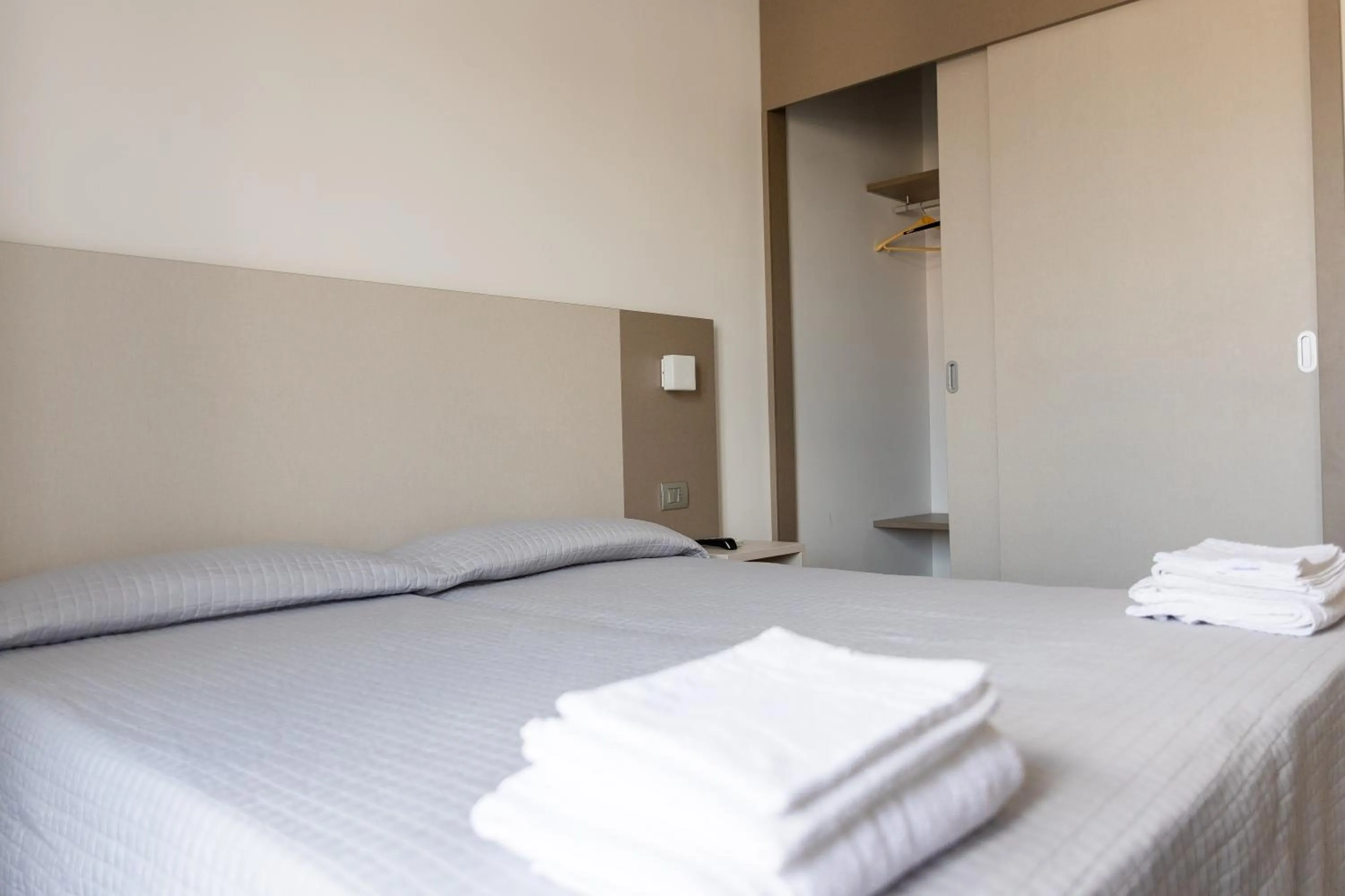 Bedroom, Bed in Hotel Capitano