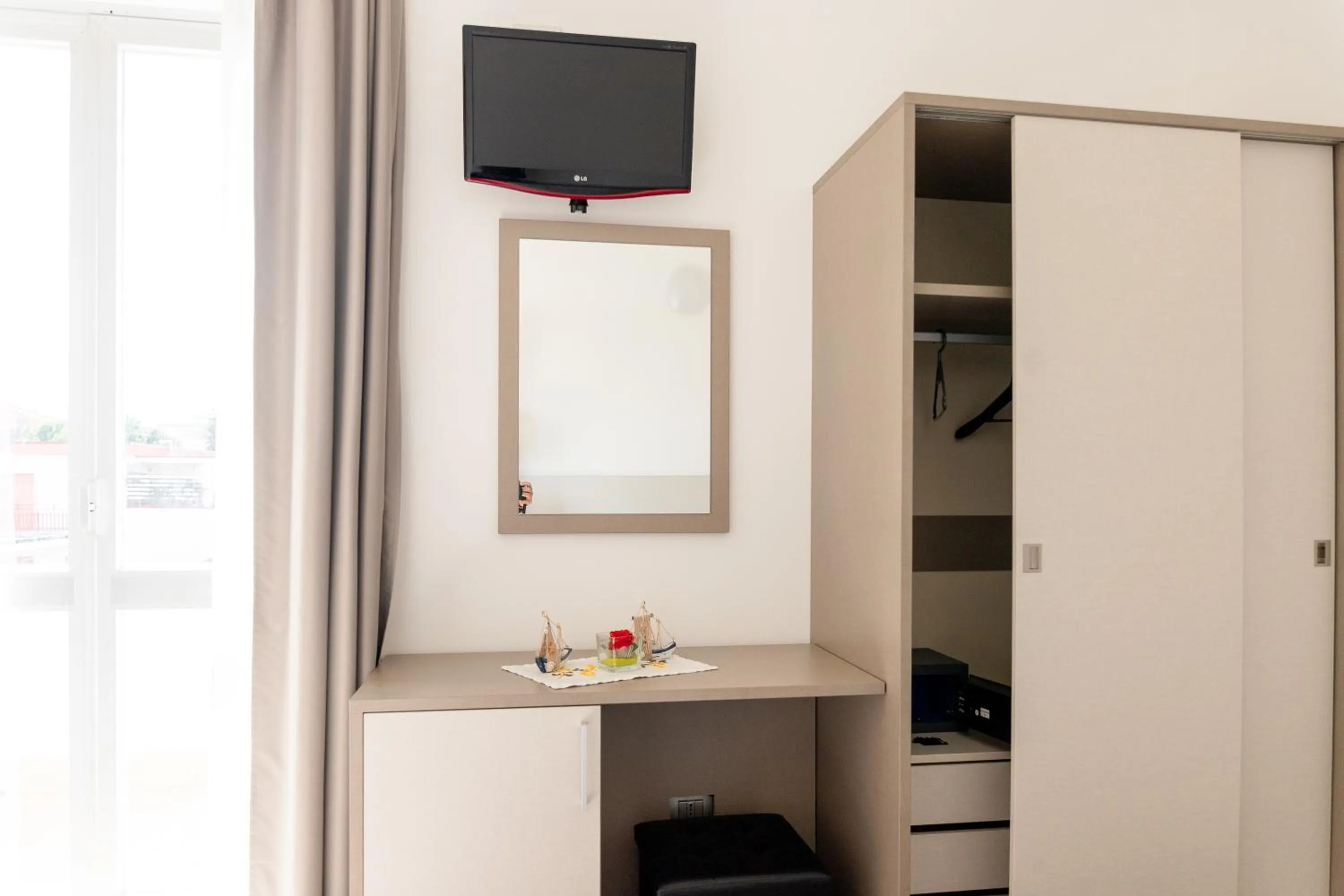 TV and multimedia in Hotel Capitano