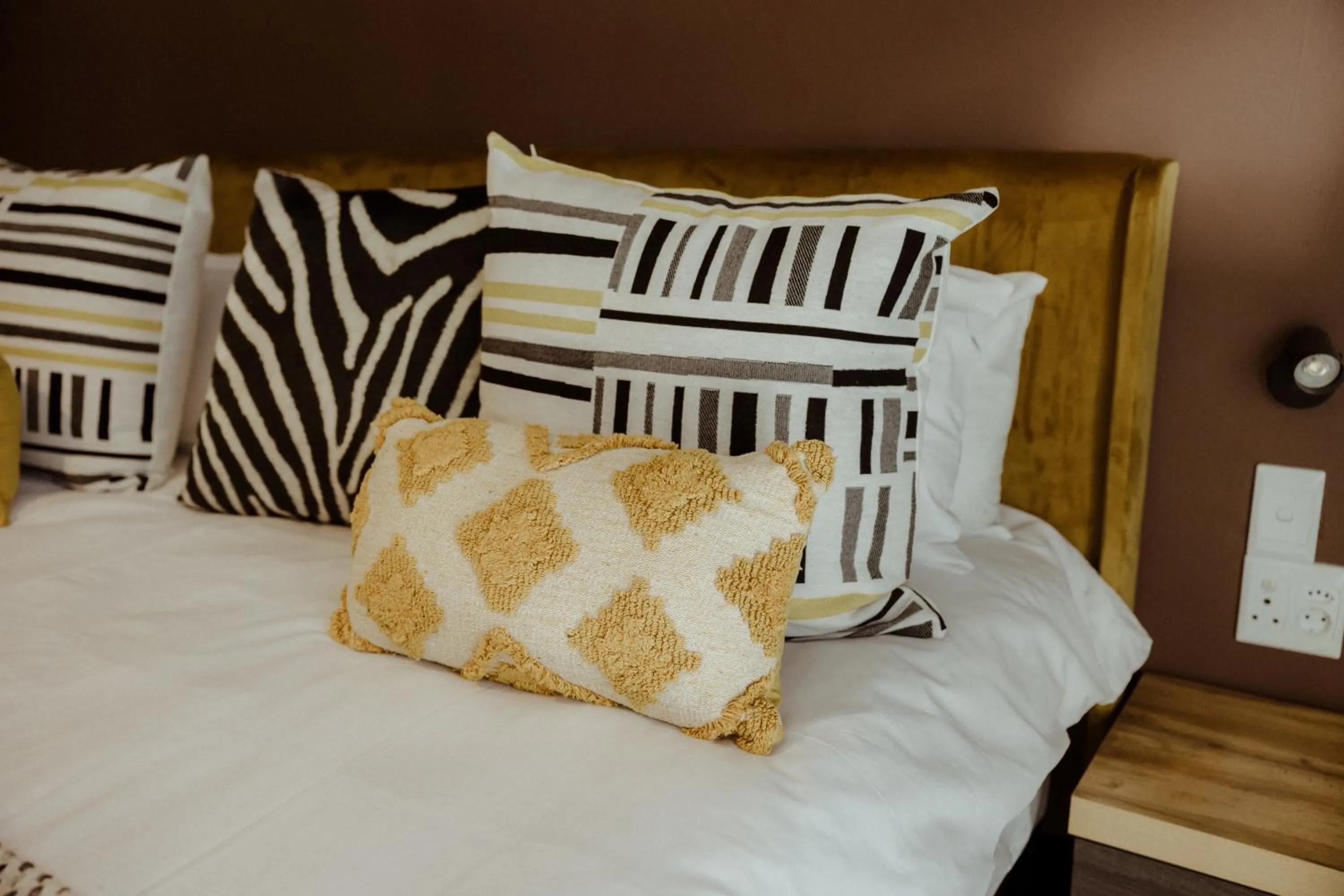 Bed in Out of Africa Town Lodge