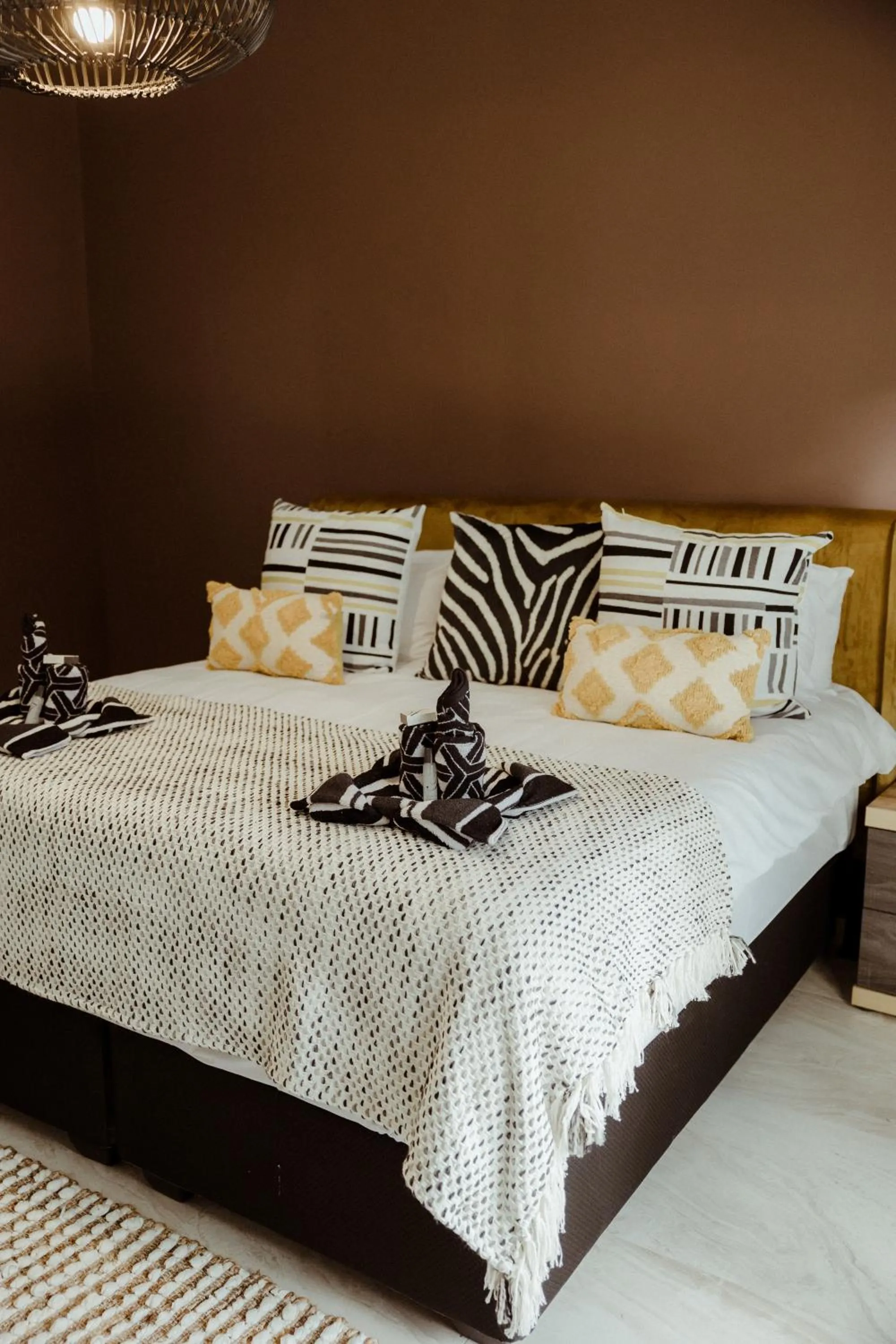 Bed in Out of Africa Town Lodge