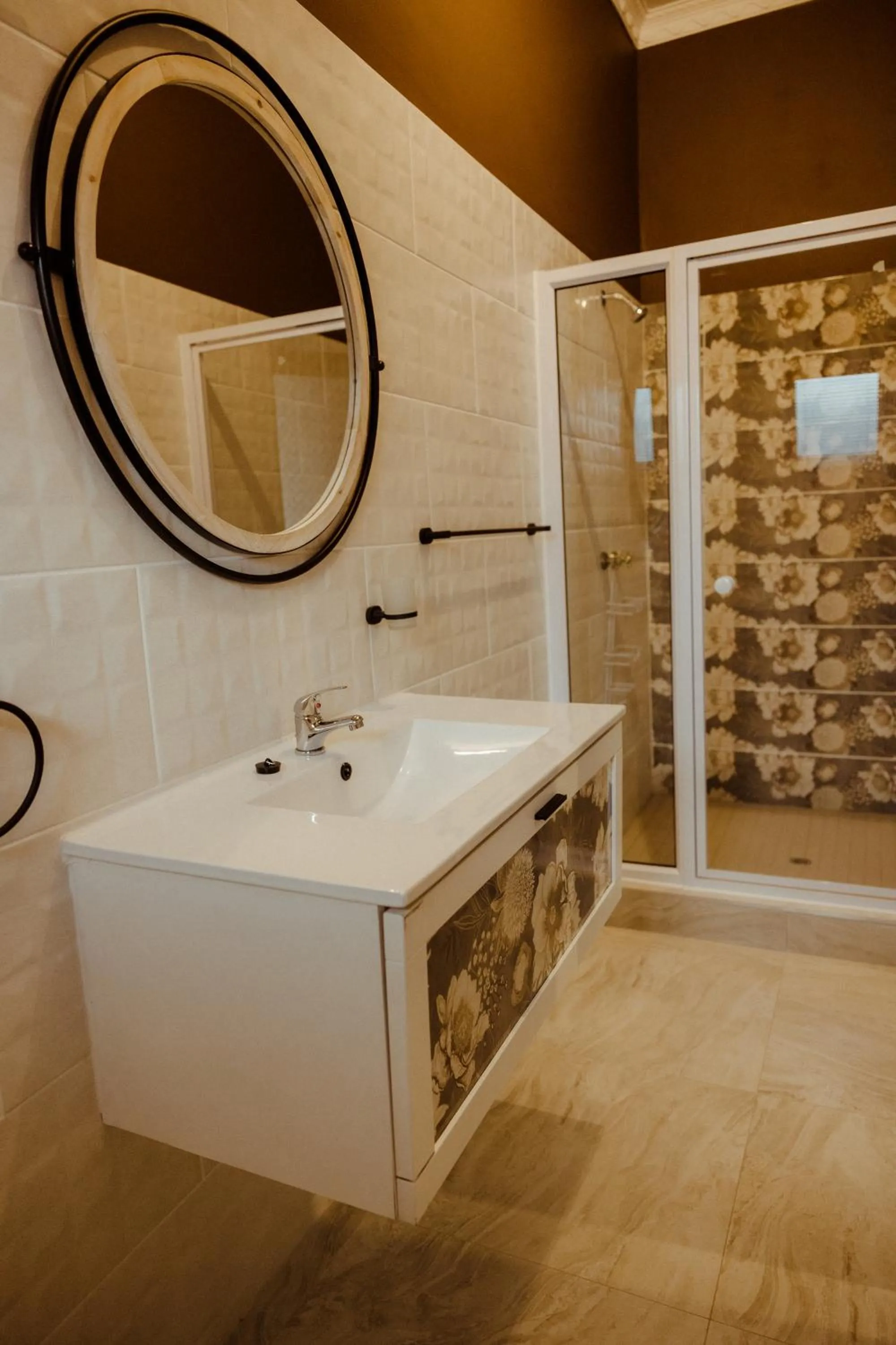 Out of Africa Town Lodge