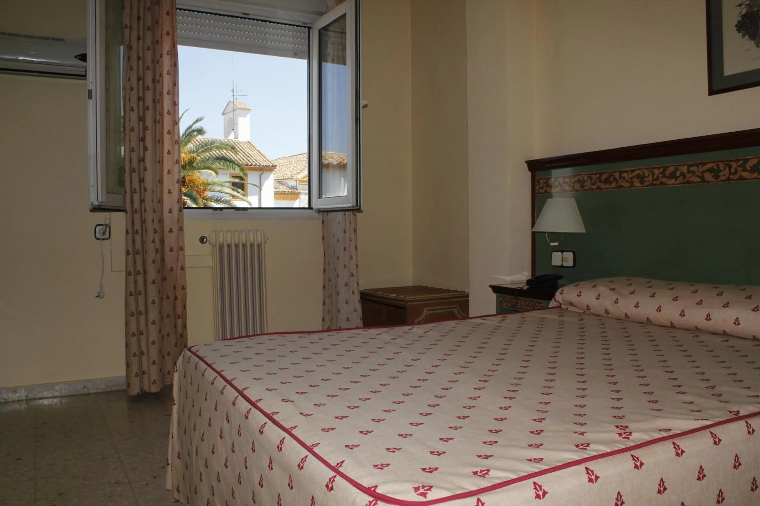 Bed in Hotel Restaurante Logasasanti