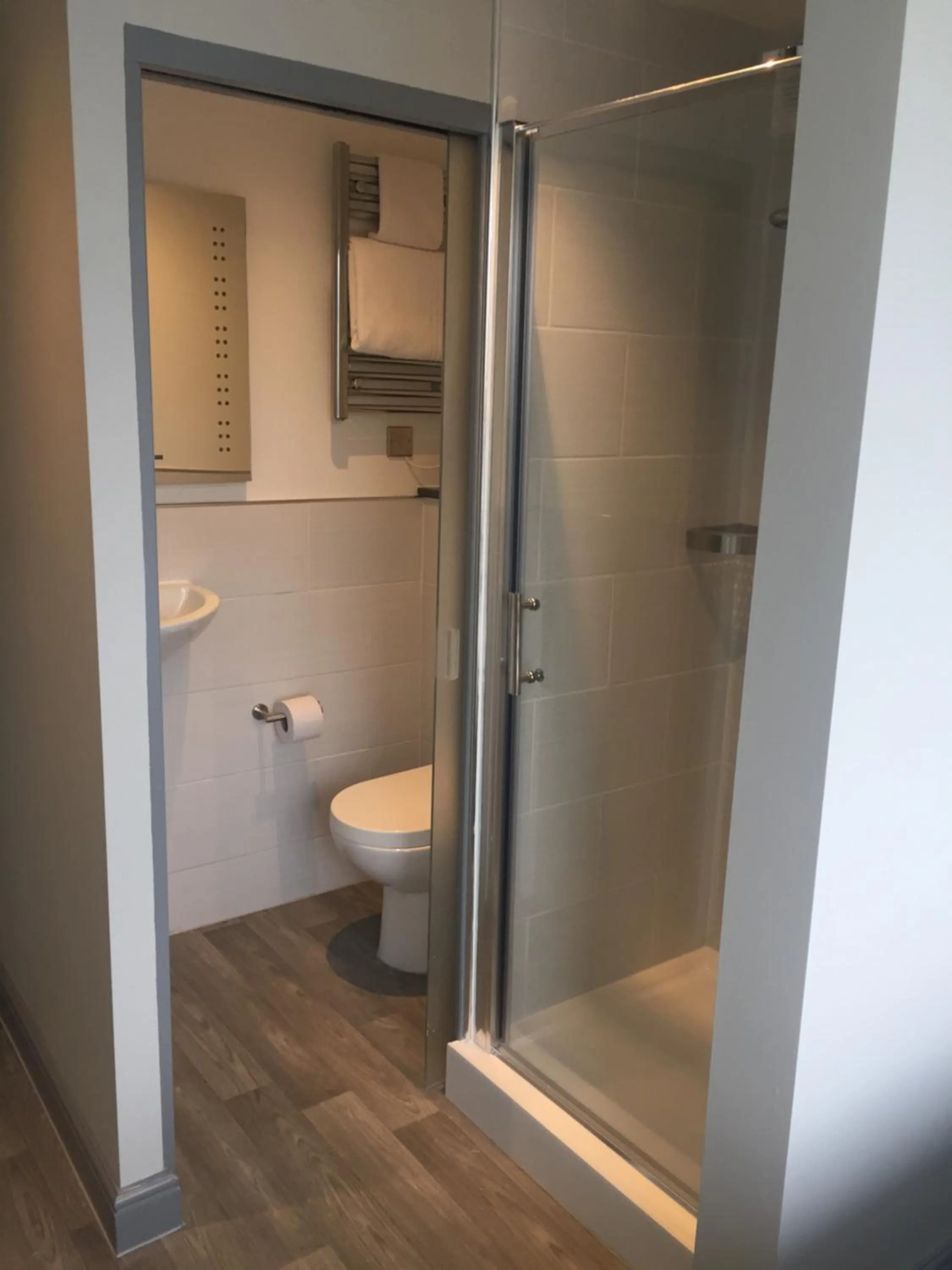 Shower, Bathroom in Harben House