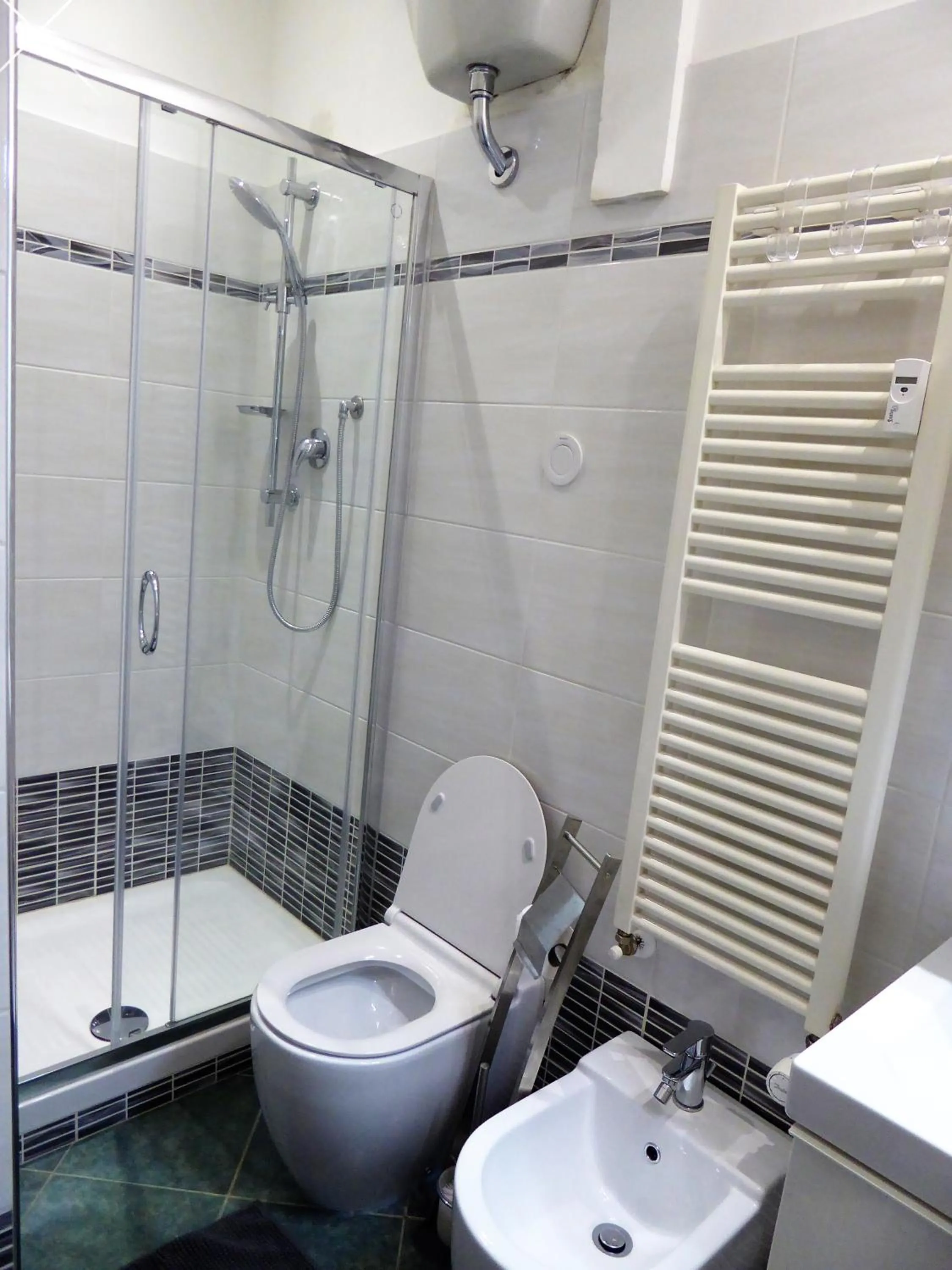 Bathroom in Montebello House Bologna
