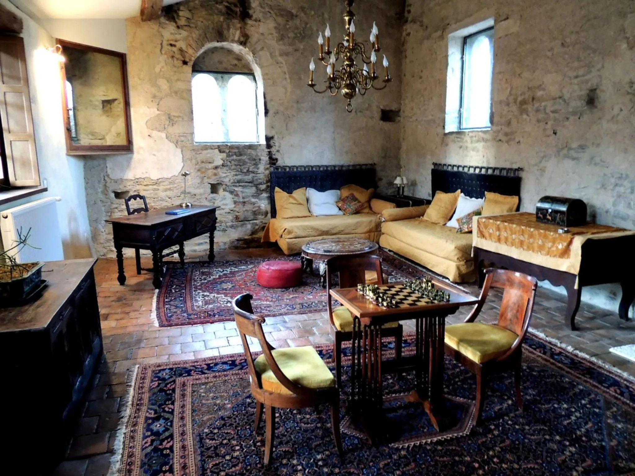 Bedroom in Maison Romane 1136