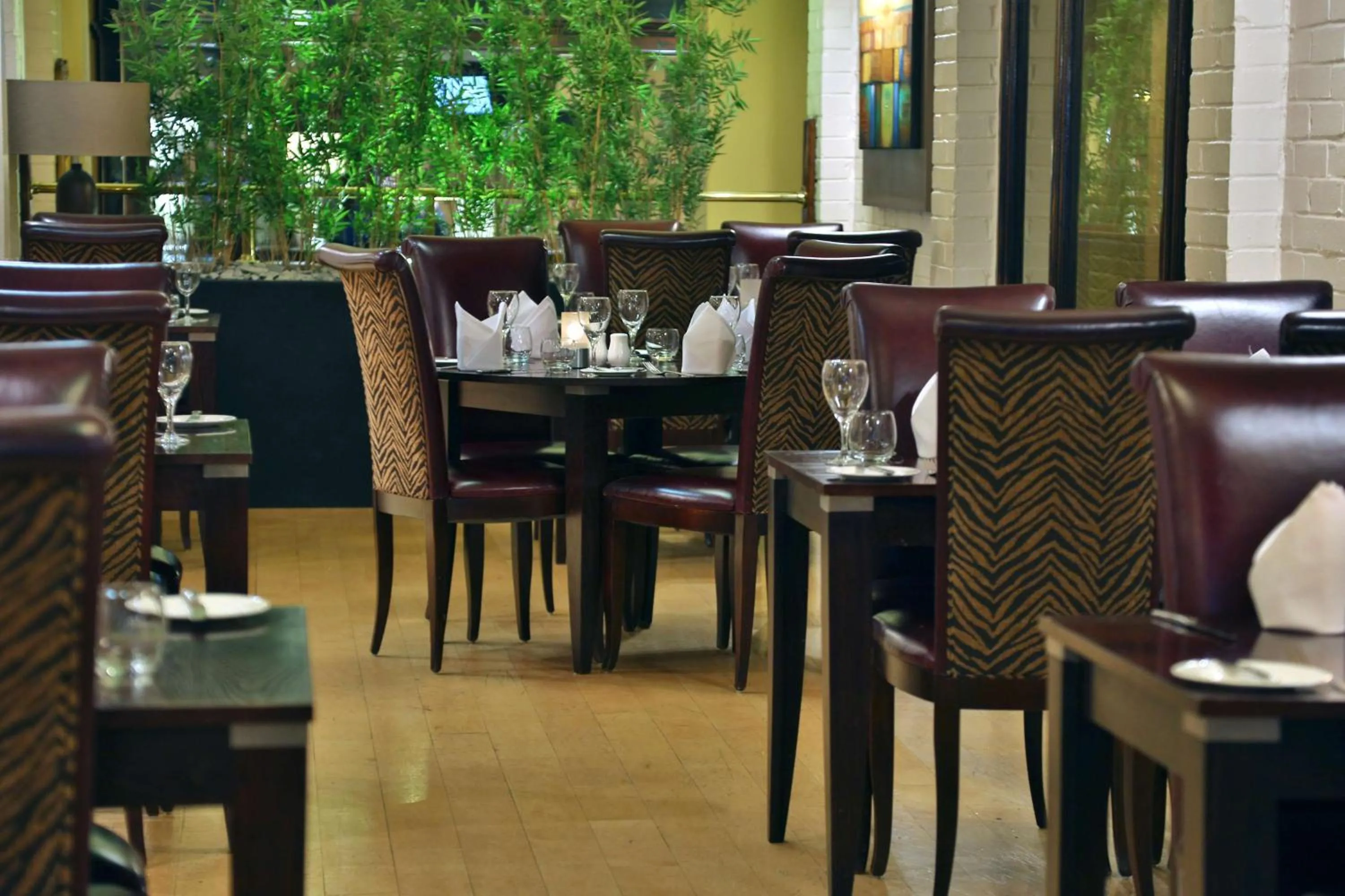 Restaurant/places to eat in The Bull Hotel; Sure Hotel Collection by Best Western