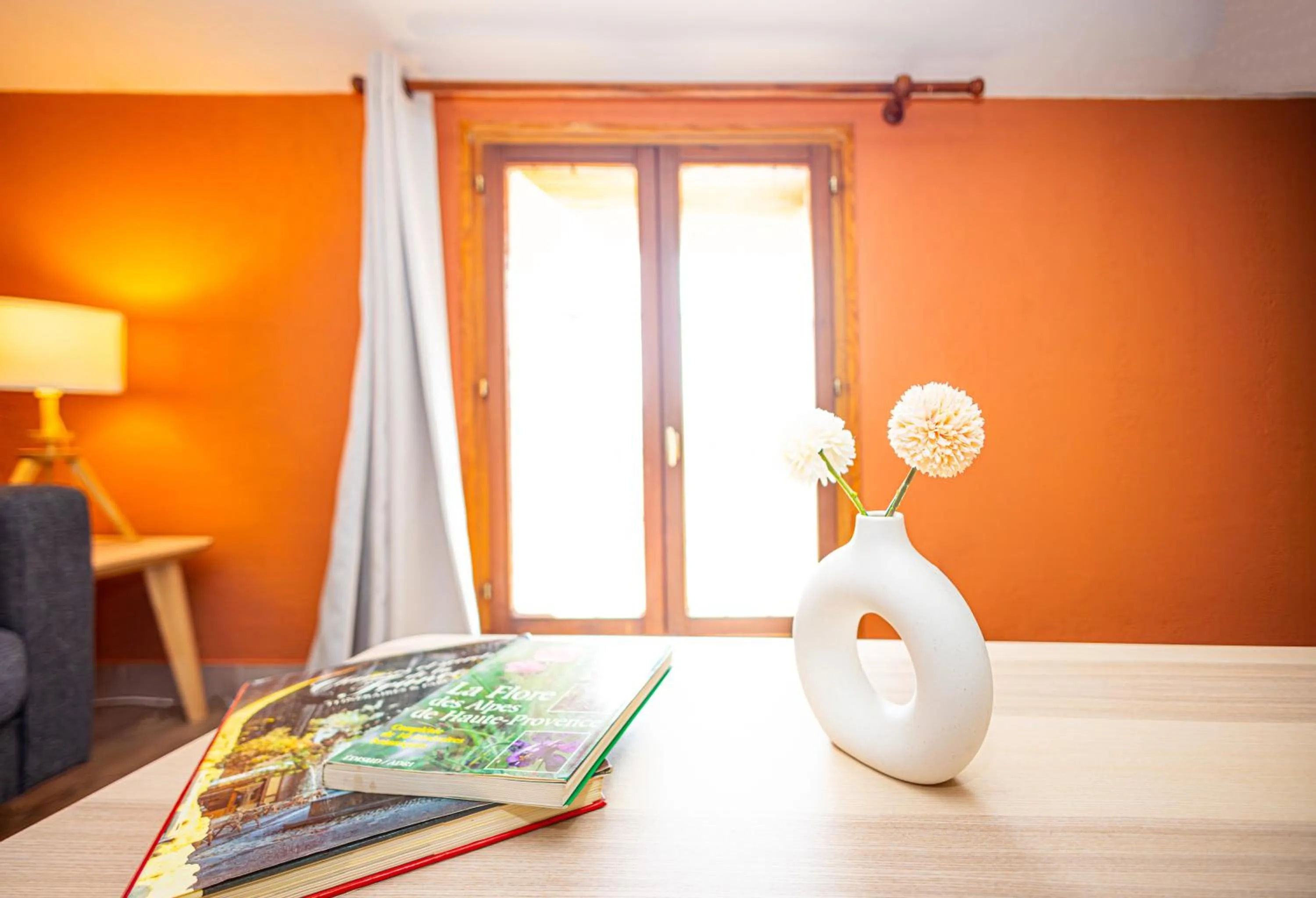 Living room, Bed in Domaine de Prefaissal