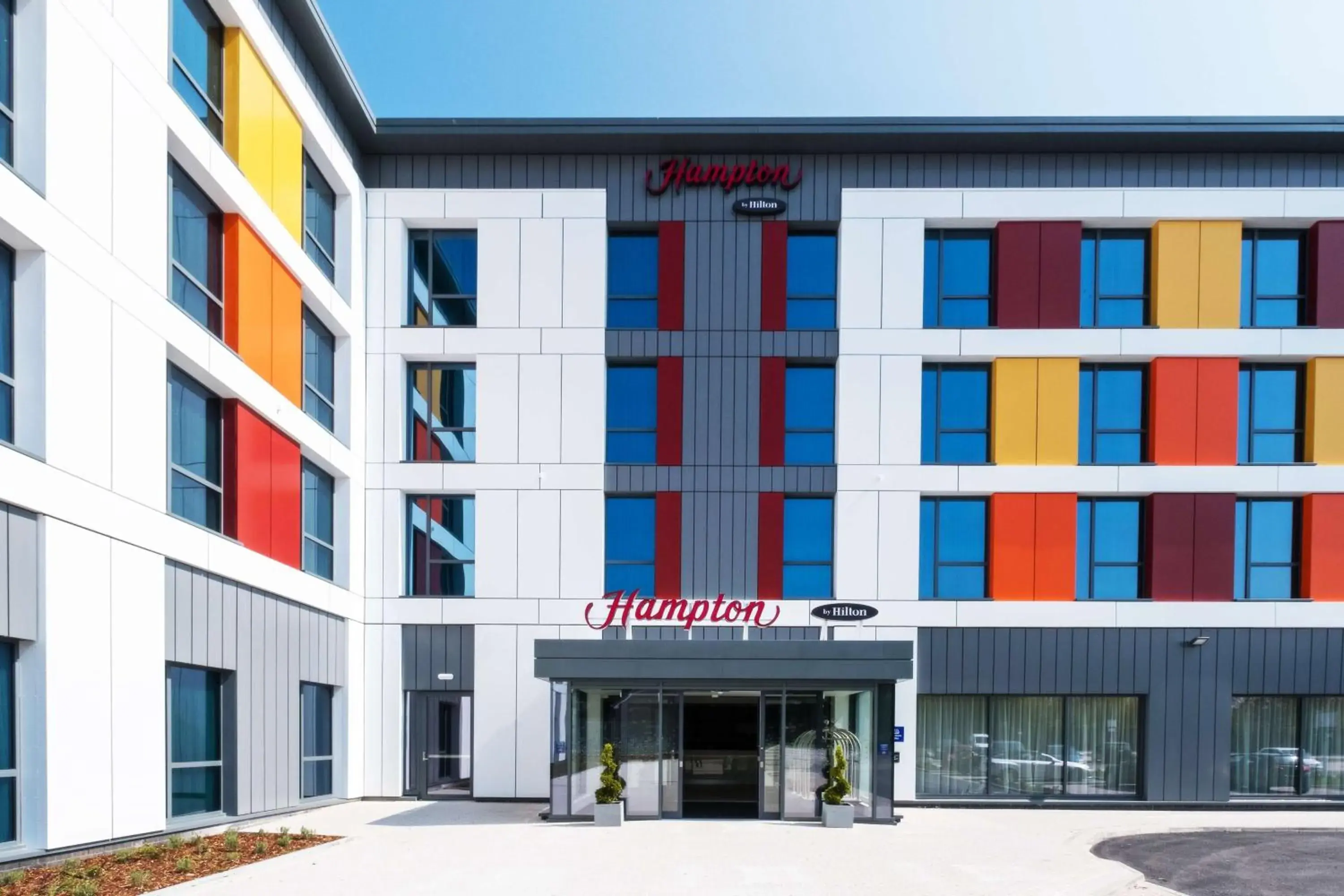 Property Building in Hampton By Hilton Aberdeen Westhill