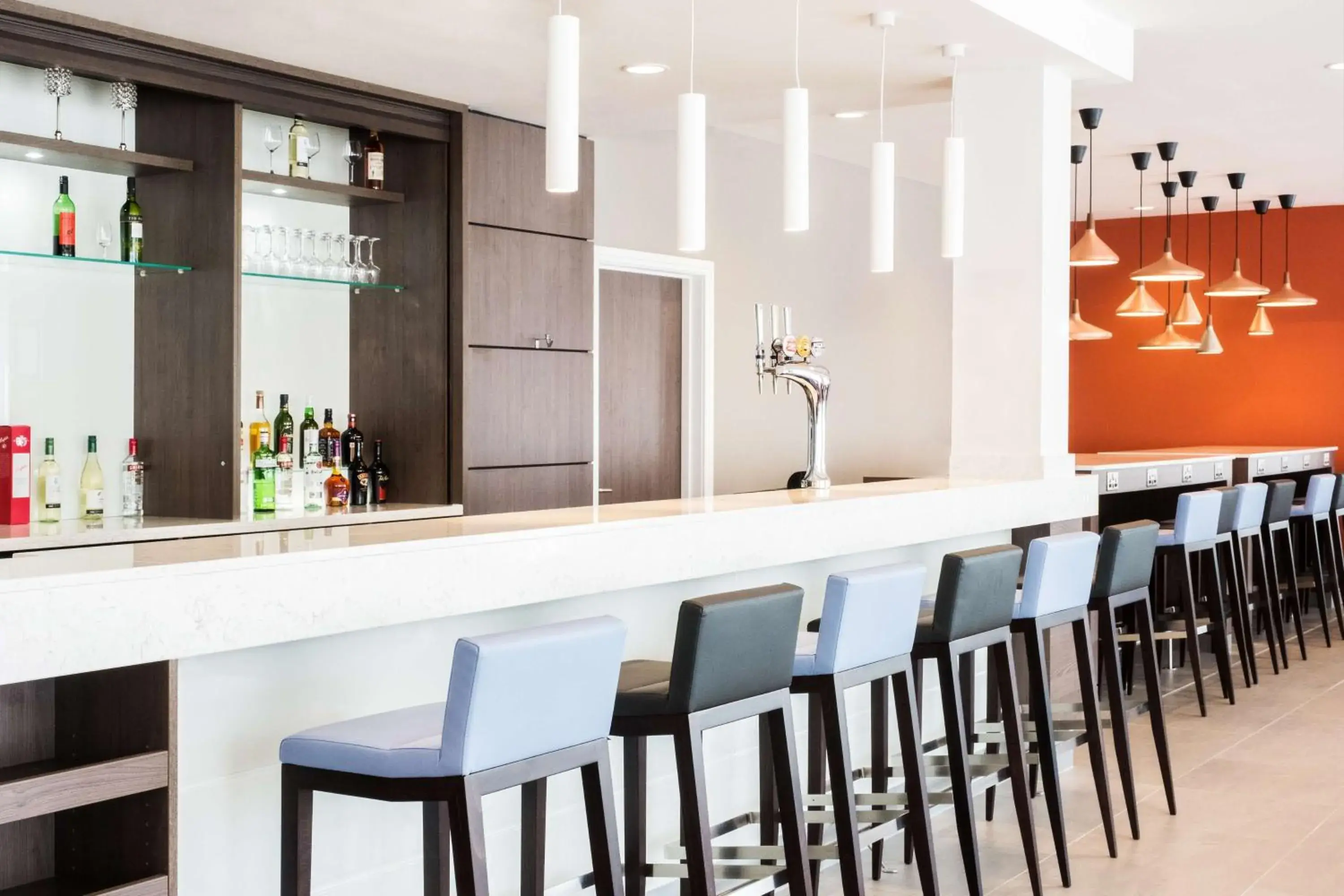 Lounge or bar, Lounge/Bar in Hampton By Hilton Aberdeen Westhill