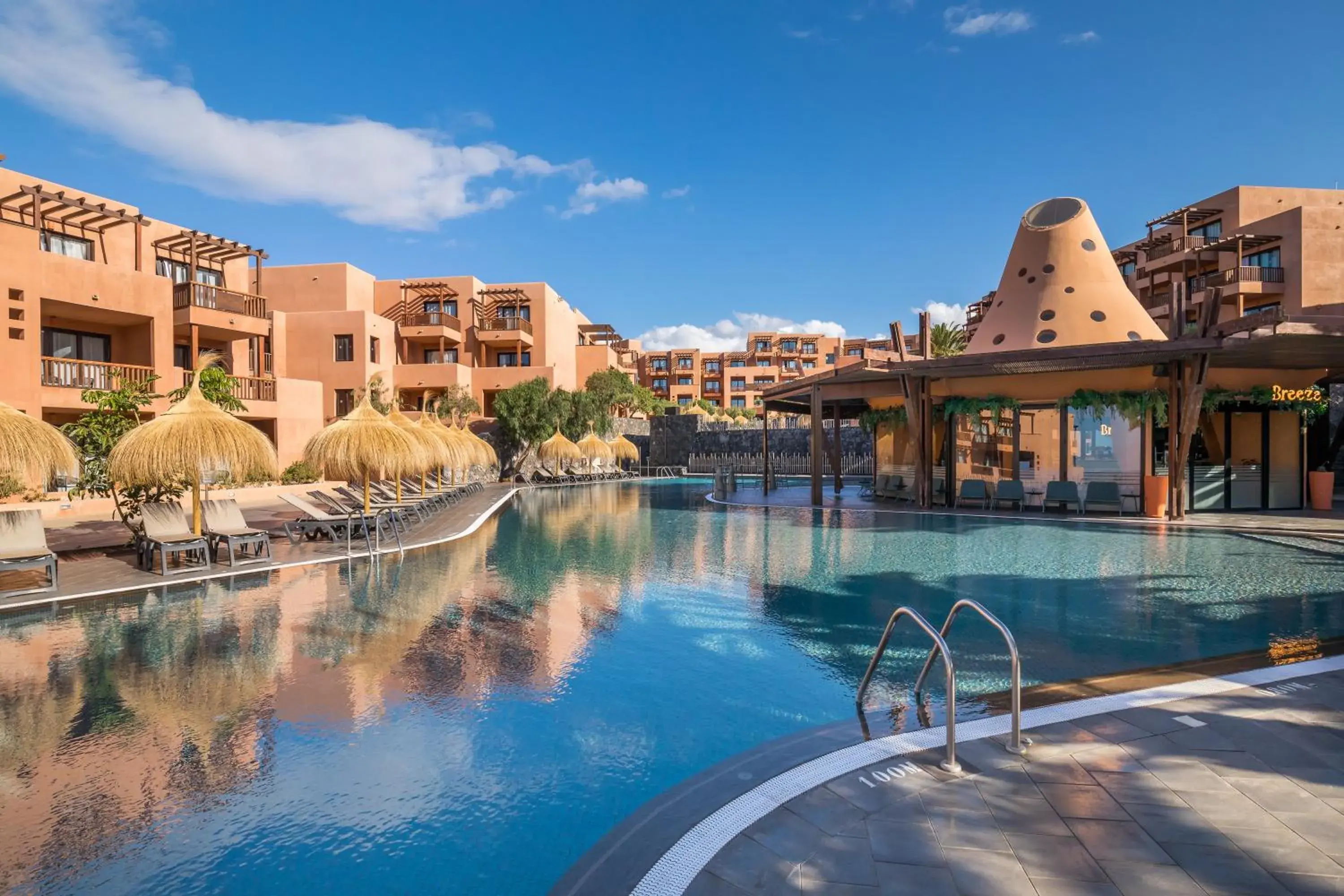 Swimming pool in Barceló Tenerife Swimming pool in Barceló Tenerife