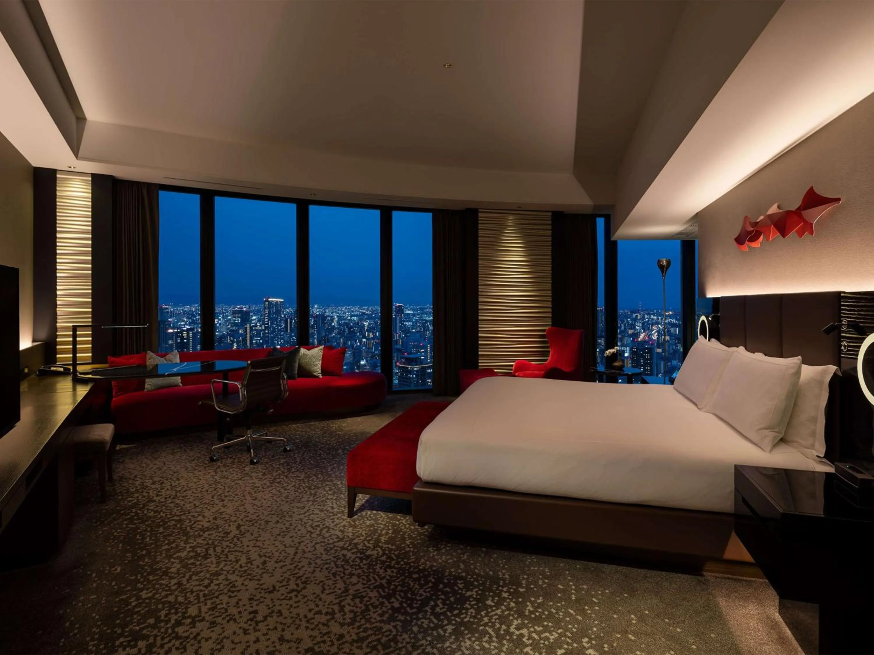 Bed in Conrad Osaka