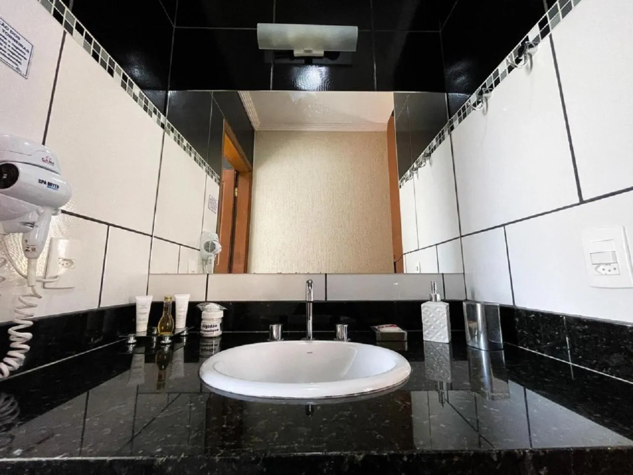 Pousada Colina das Andorinhas