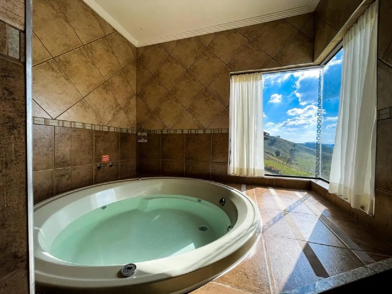 Pousada Colina das Andorinhas