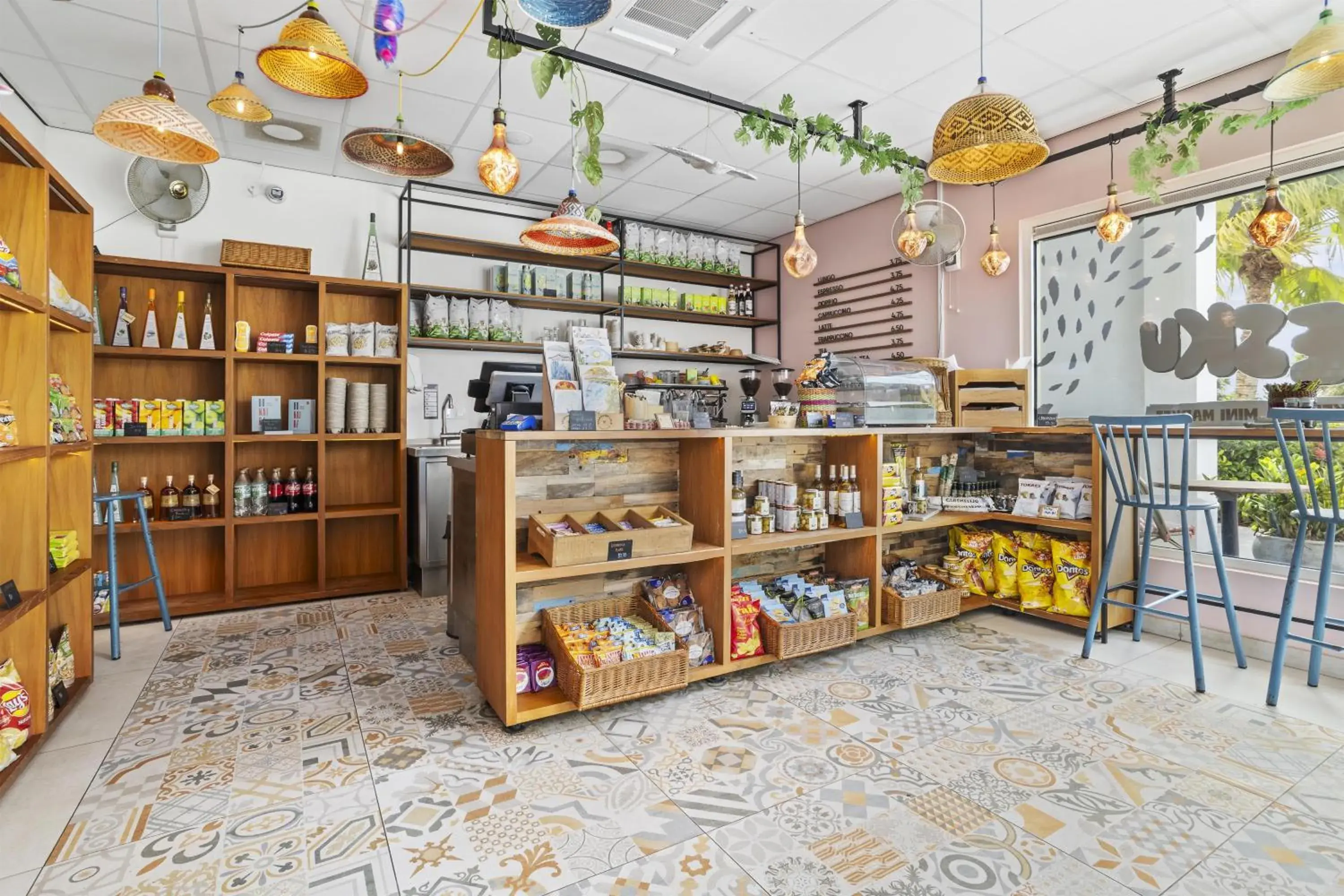 Restaurant/places to eat in Delfins Beach Resort Bonaire, Tapestry Collection by Hilton Restaurant/places to eat in Delfins Beach Resort Bonaire, Tapestry Collection by Hilton