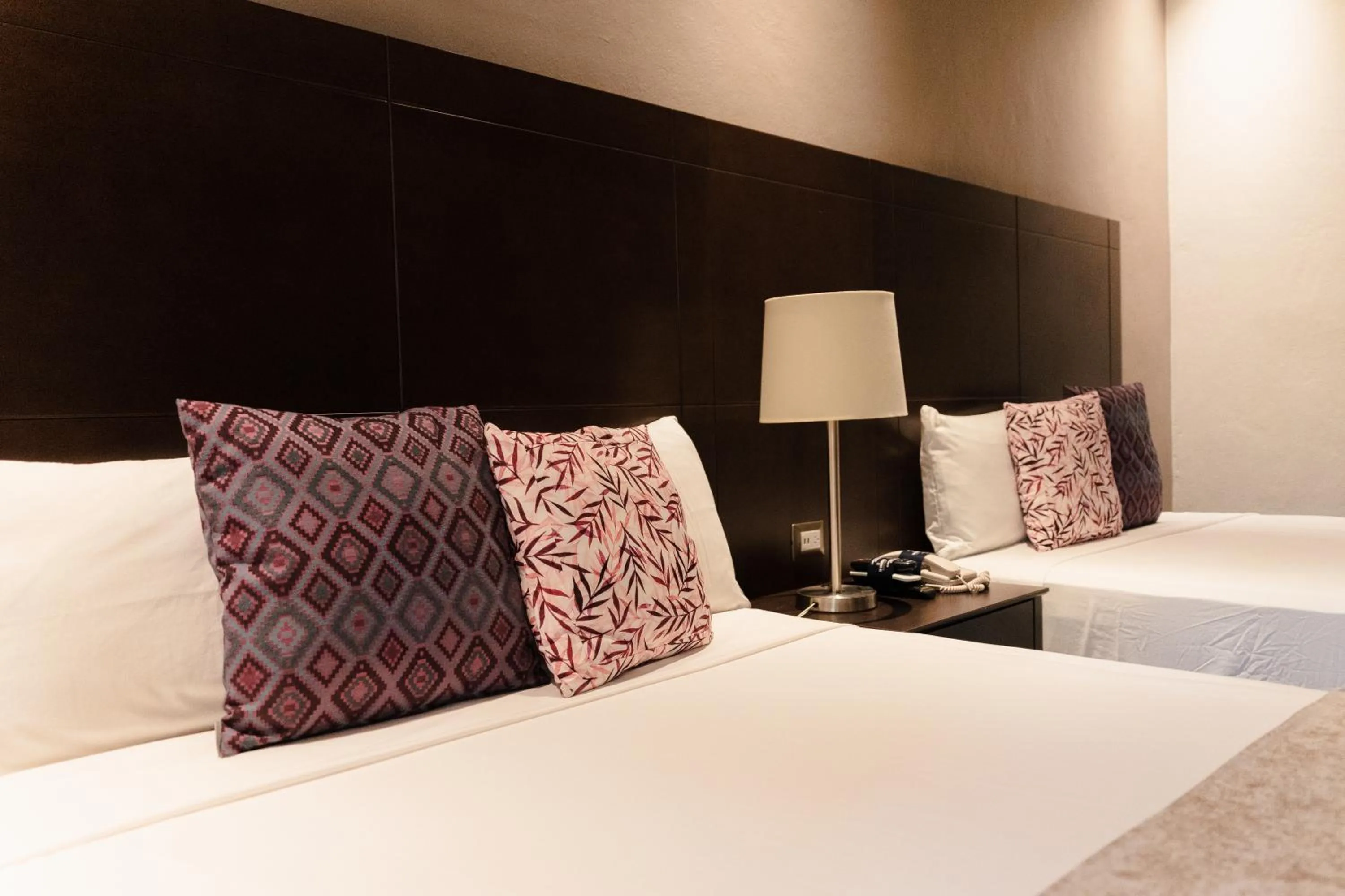 Bedroom, Bed in Punto Madero Hotel & Plaza