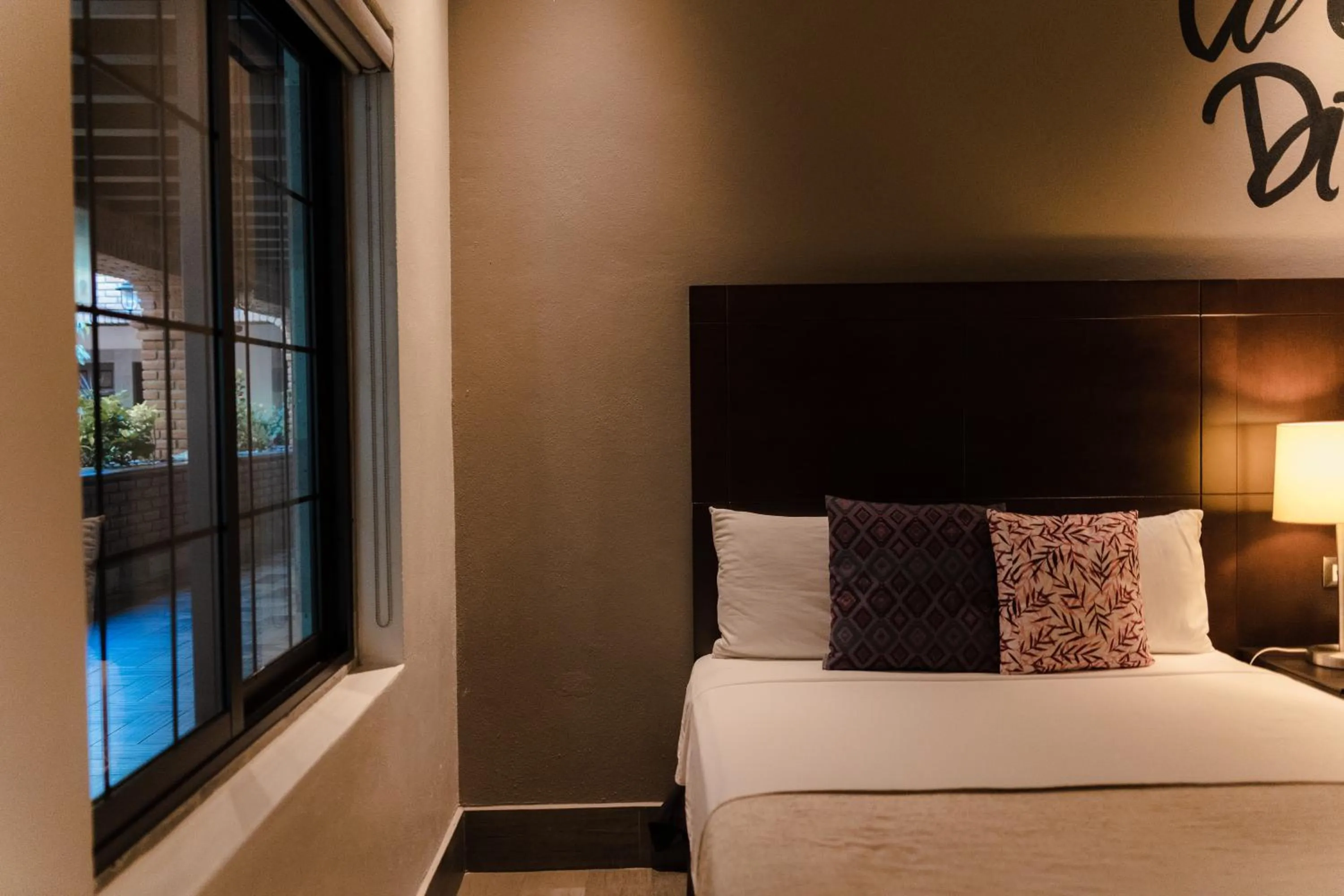 Bed in Punto Madero Hotel & Plaza