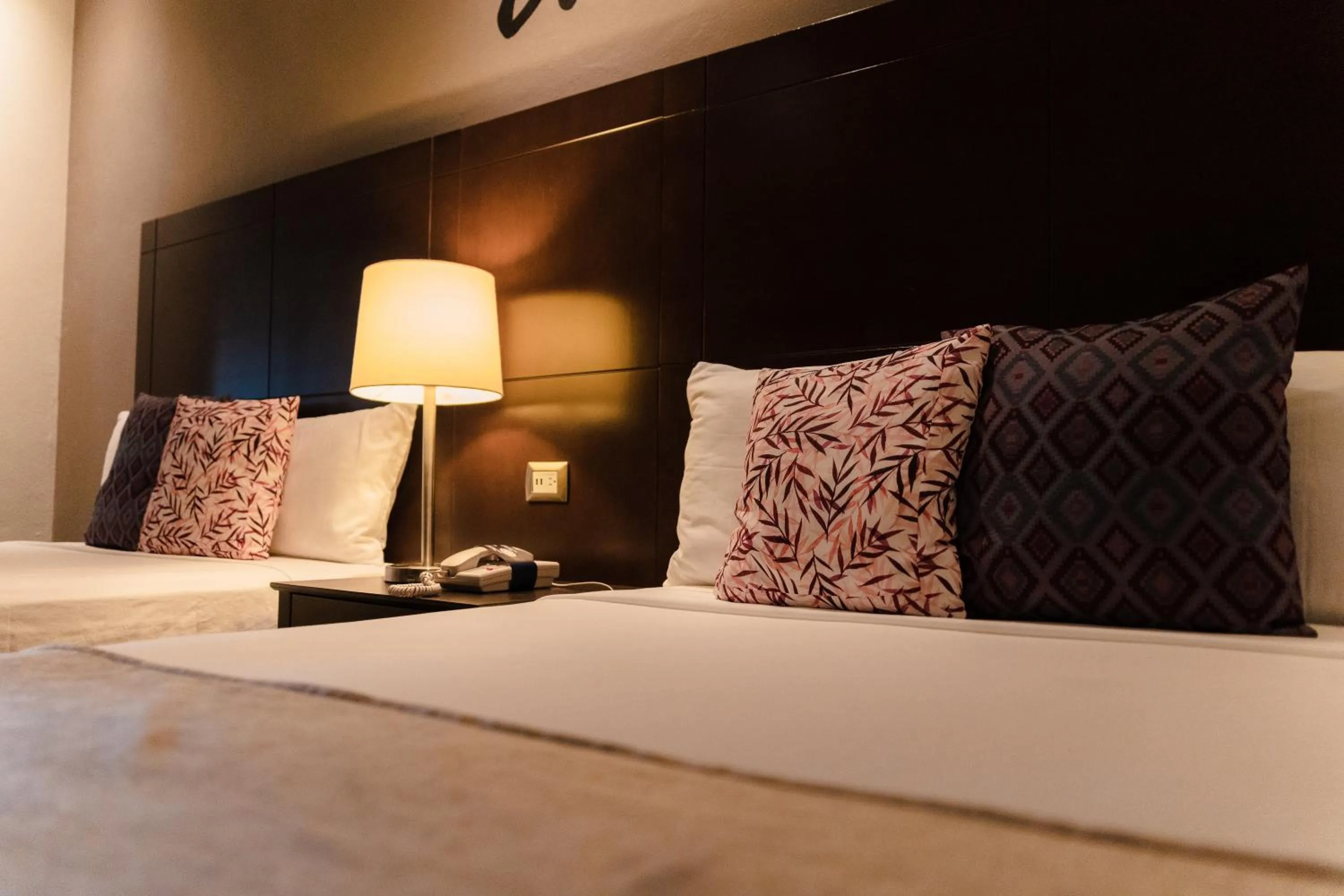 Bed in Punto Madero Hotel & Plaza