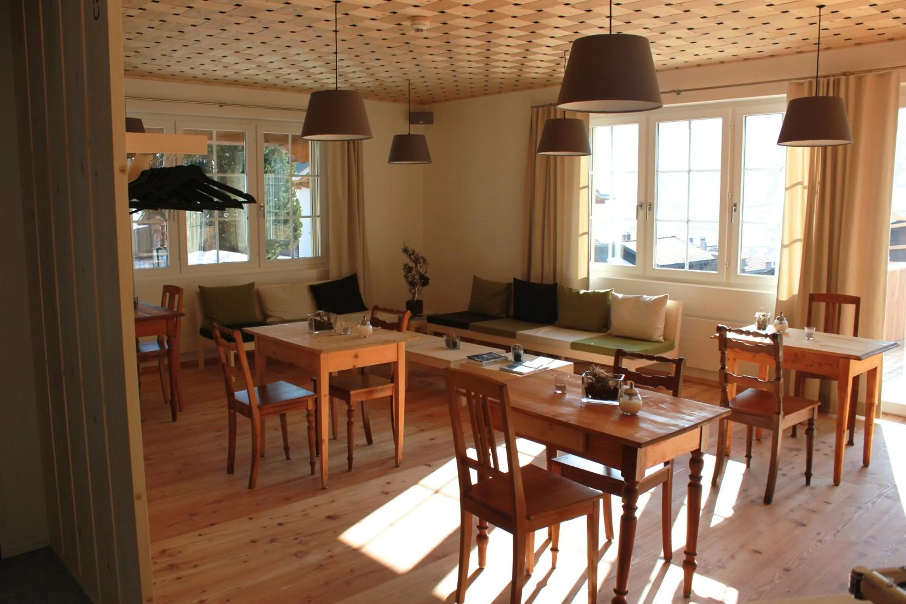 Lounge or bar in medelina