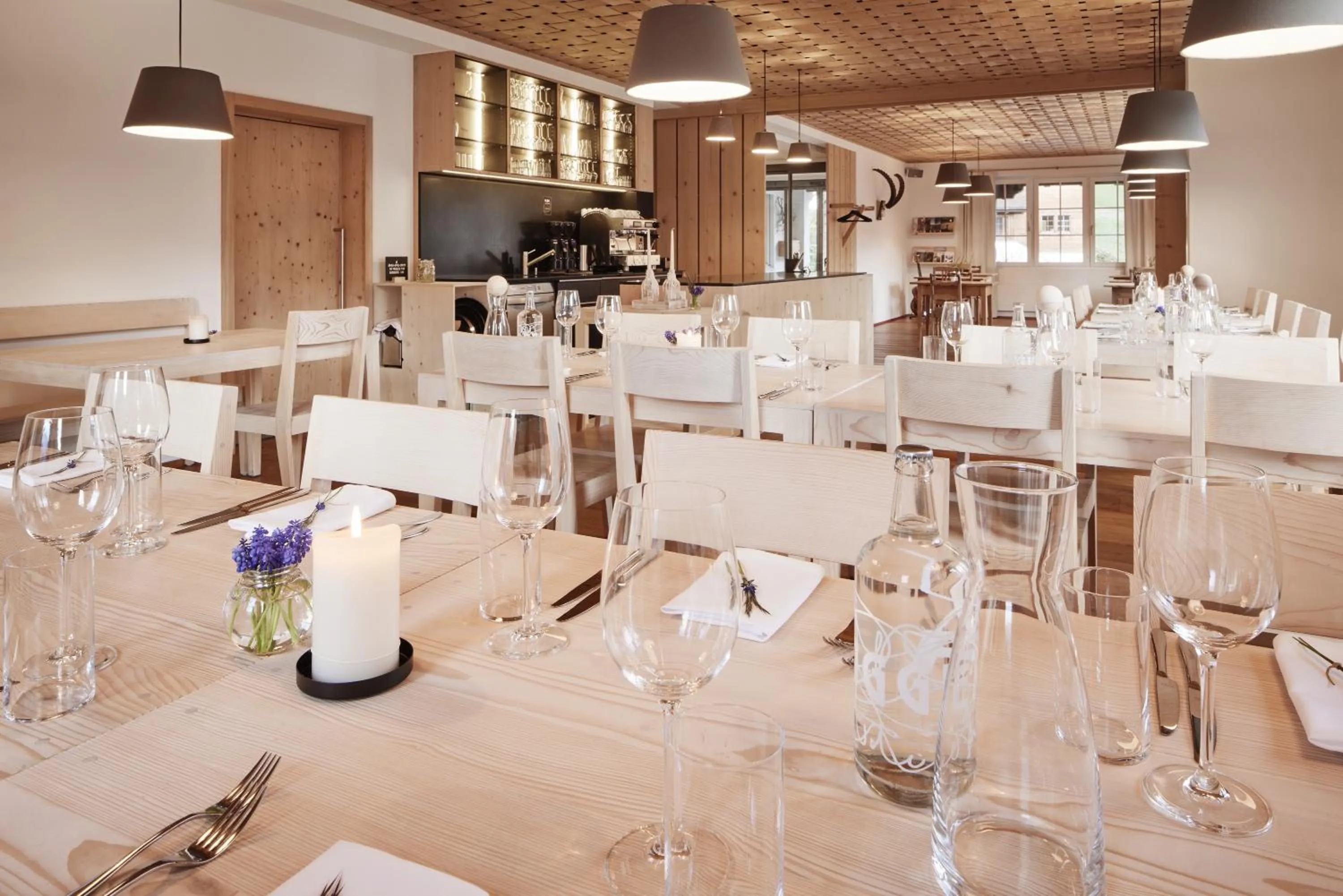 Restaurant/places to eat in medelina