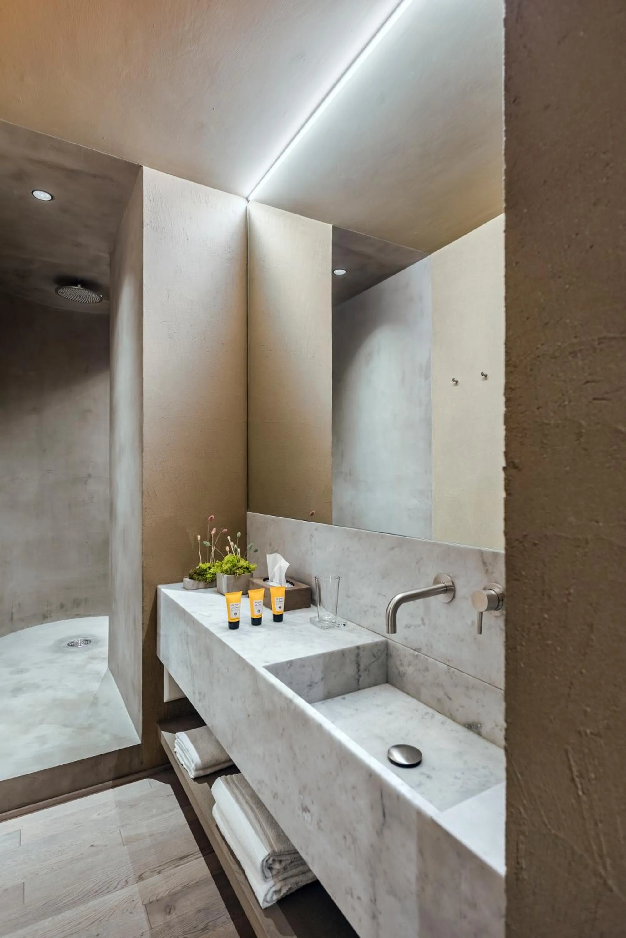 Bathroom in Hotel dei Barbieri