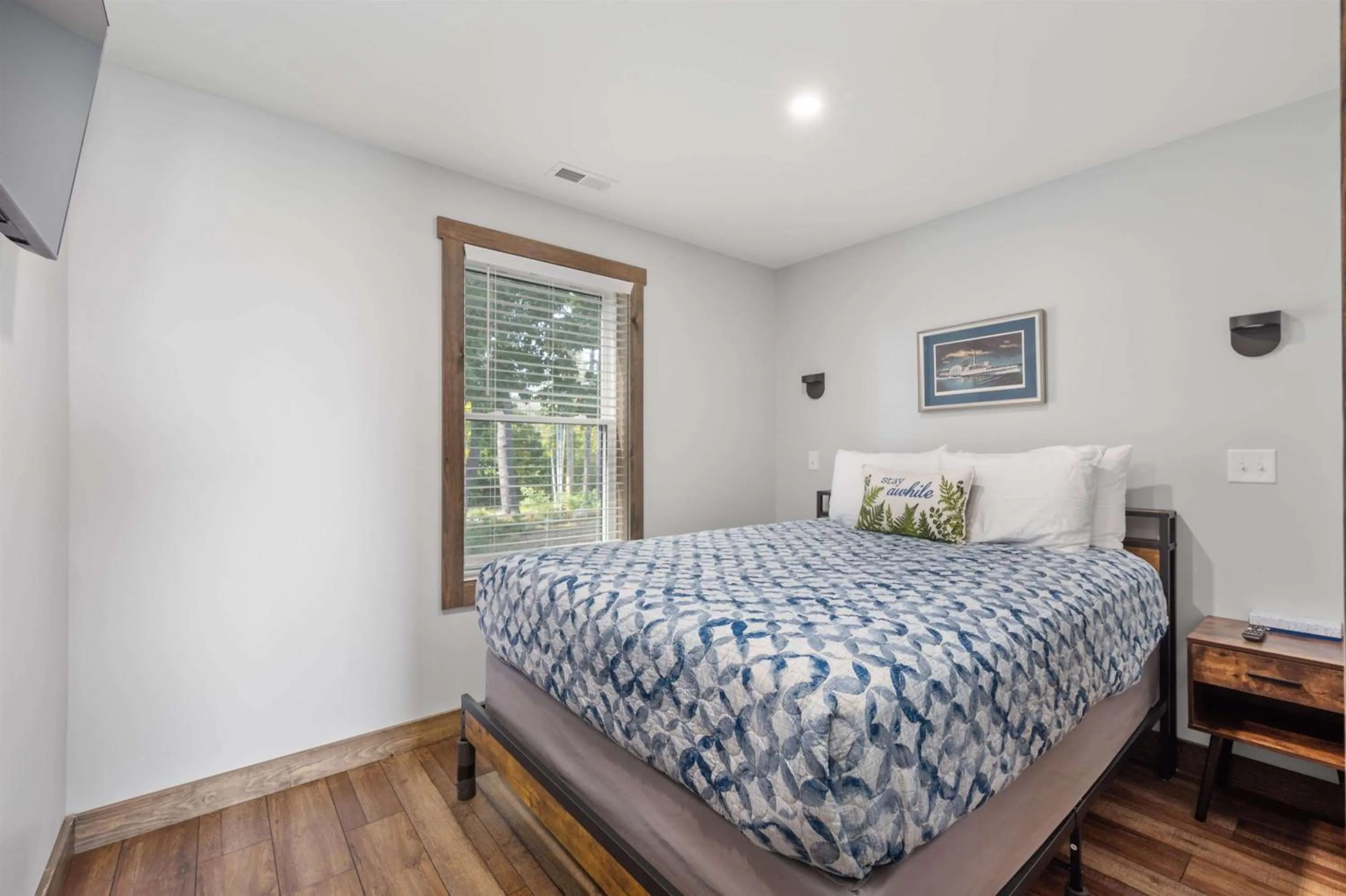 Bed in Grand View Resort