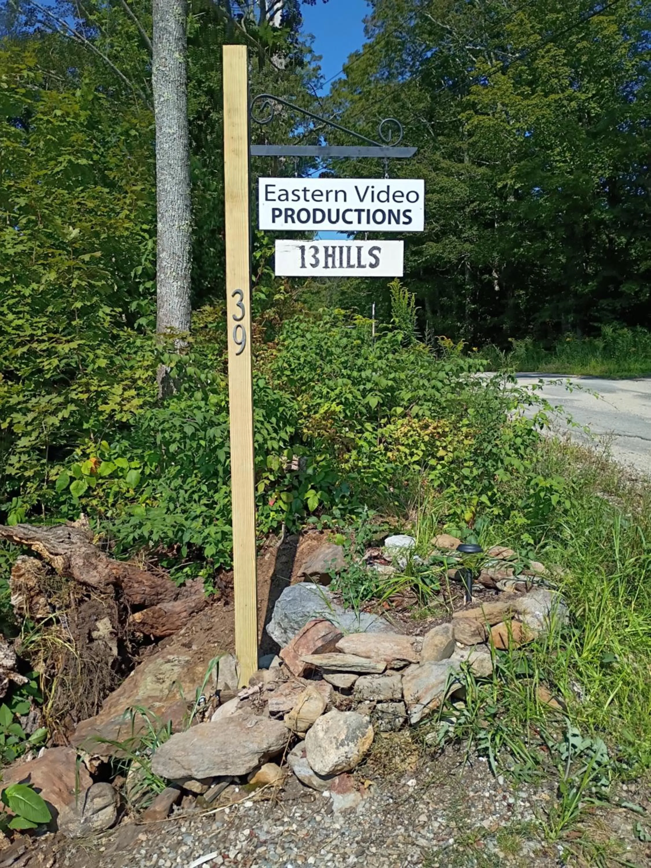 Facade/entrance in 13 Hills Bed & Breakfast