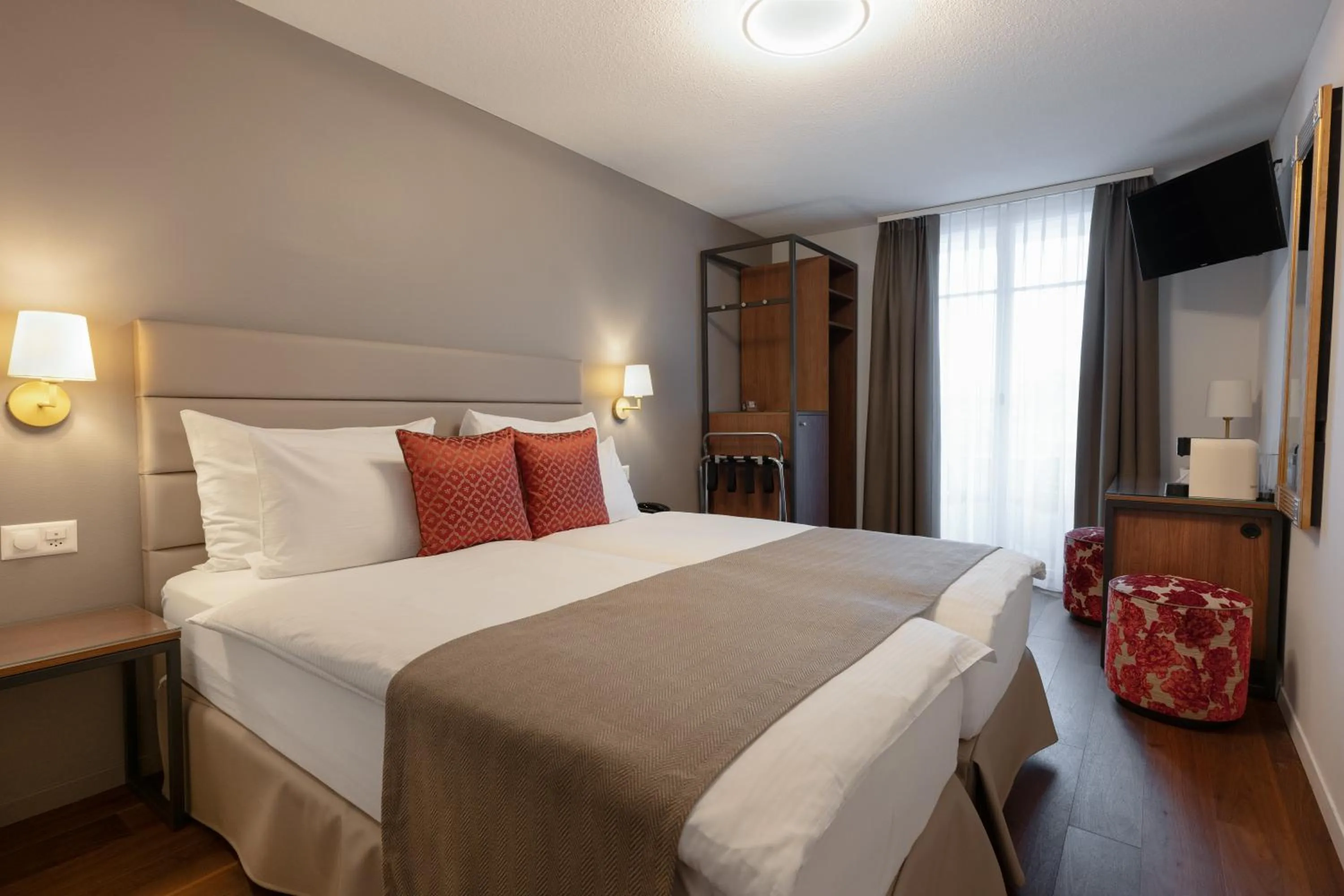 Bed in Hotel Des Alpes