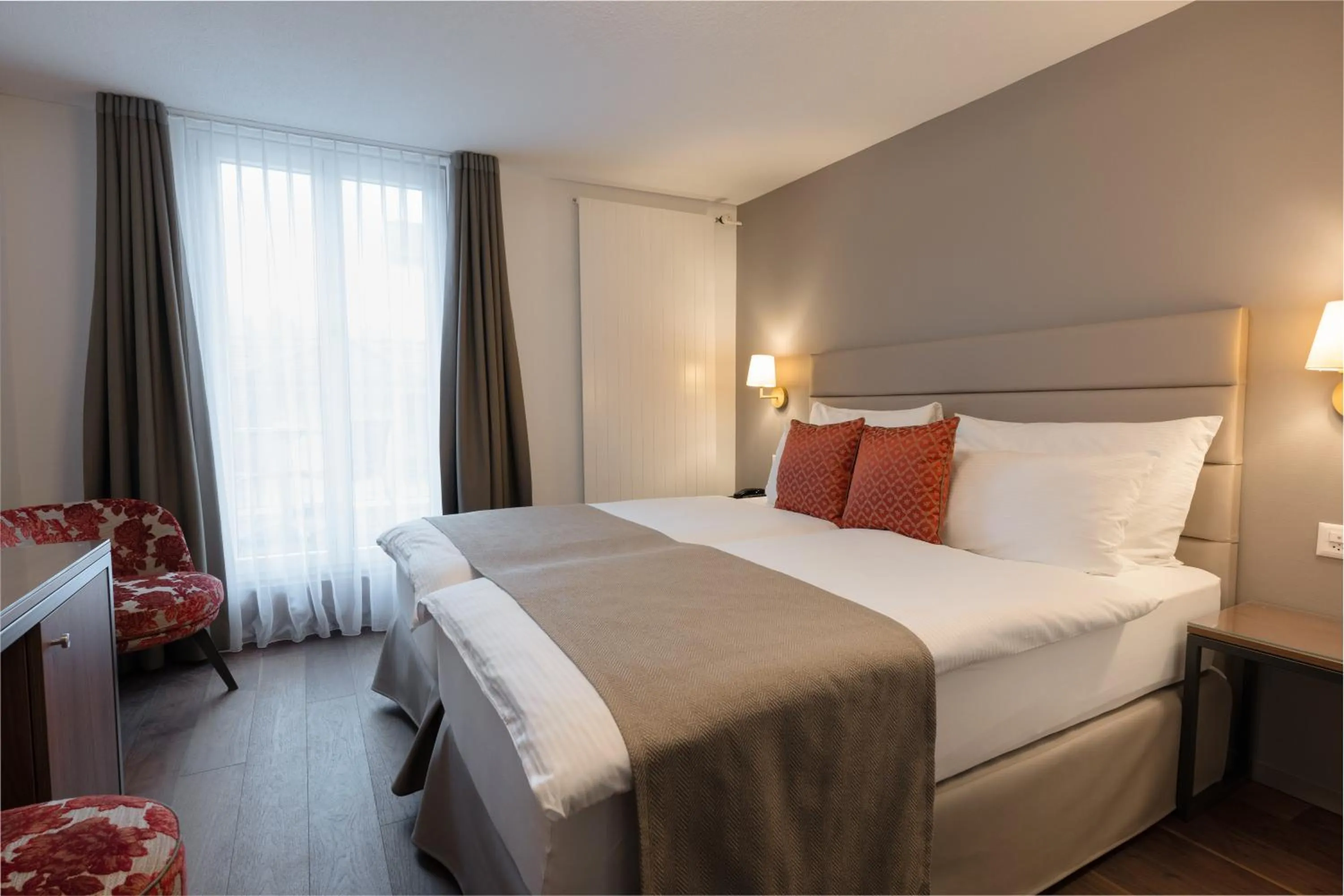 Bed in Hotel Des Alpes