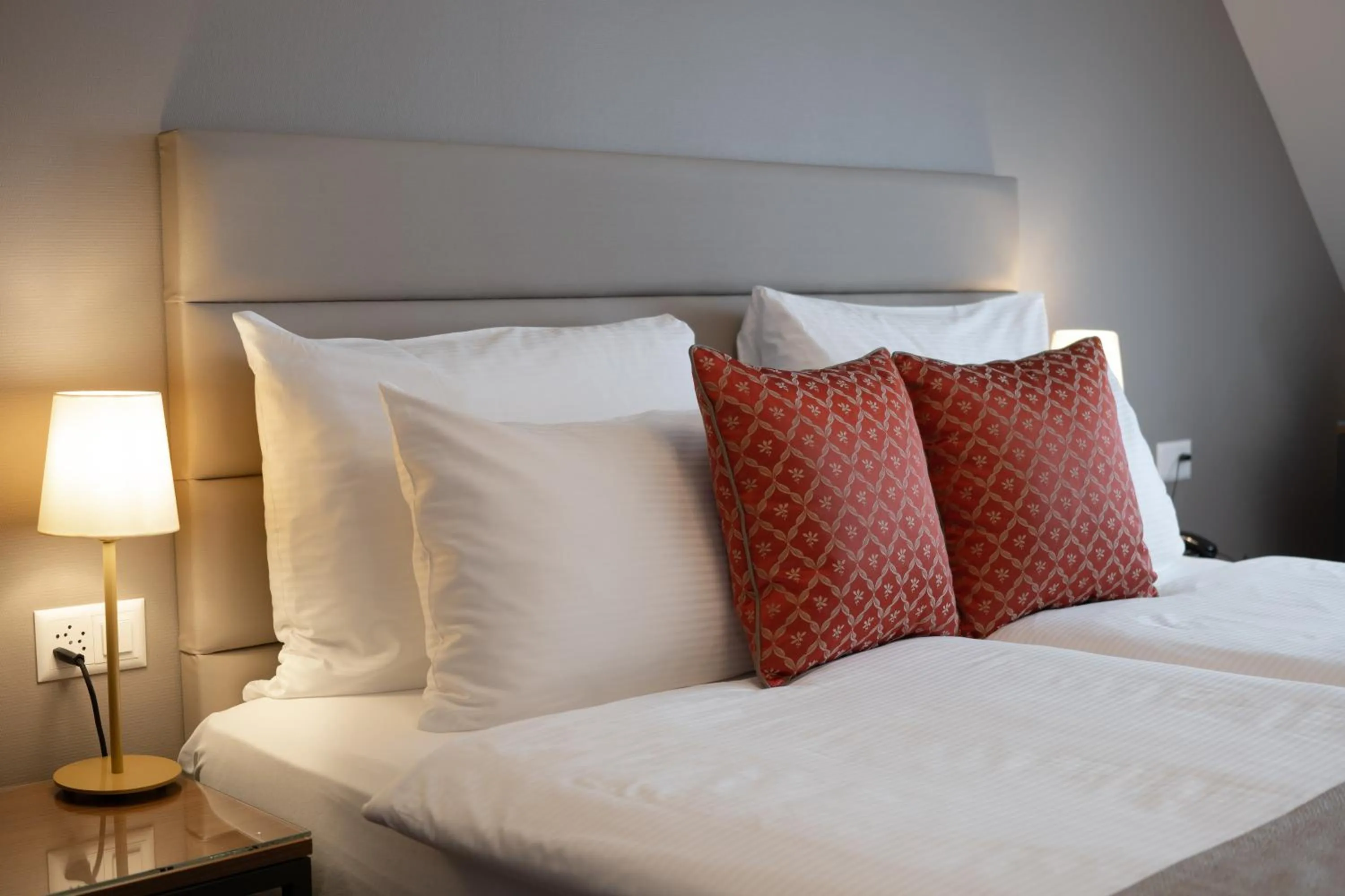 Bed in Hotel Des Alpes