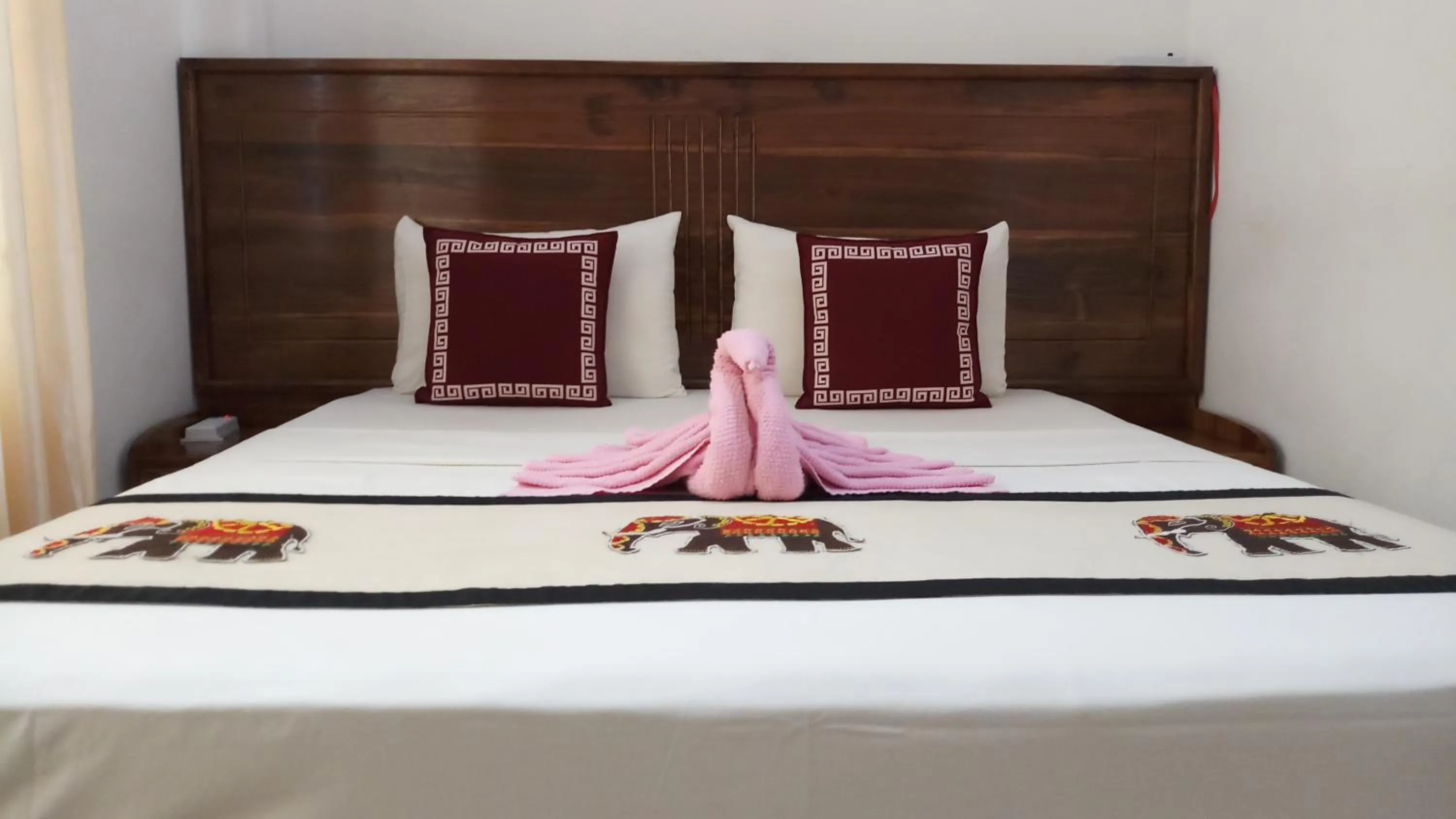 Bedroom, Bed in Shani Residence Kandy