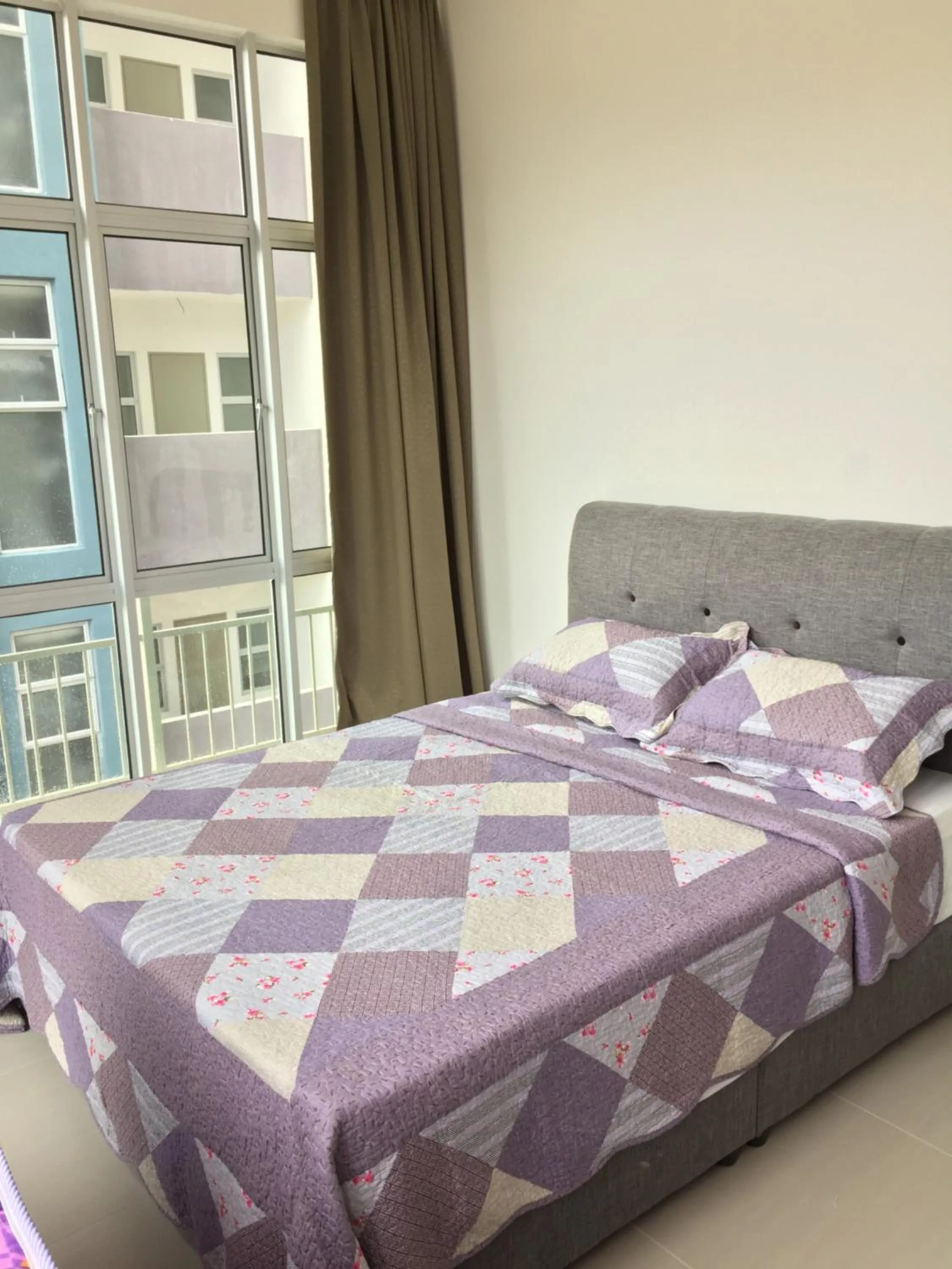 Cameron Barrington Square 1Room @ Golden Hill